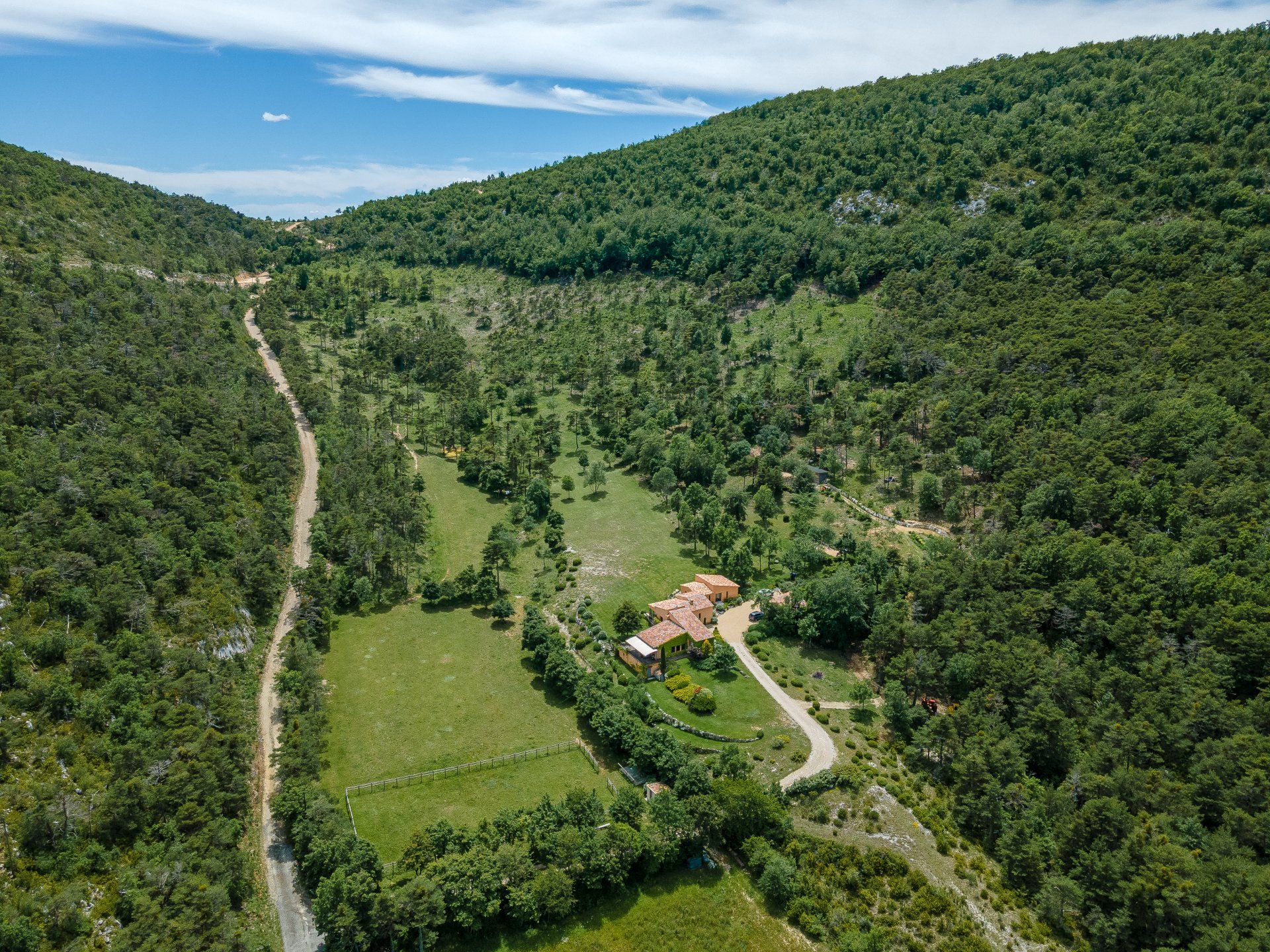 casa no Comps-sur-Artuby, Provença-Alpes-Costa Azul 10062076