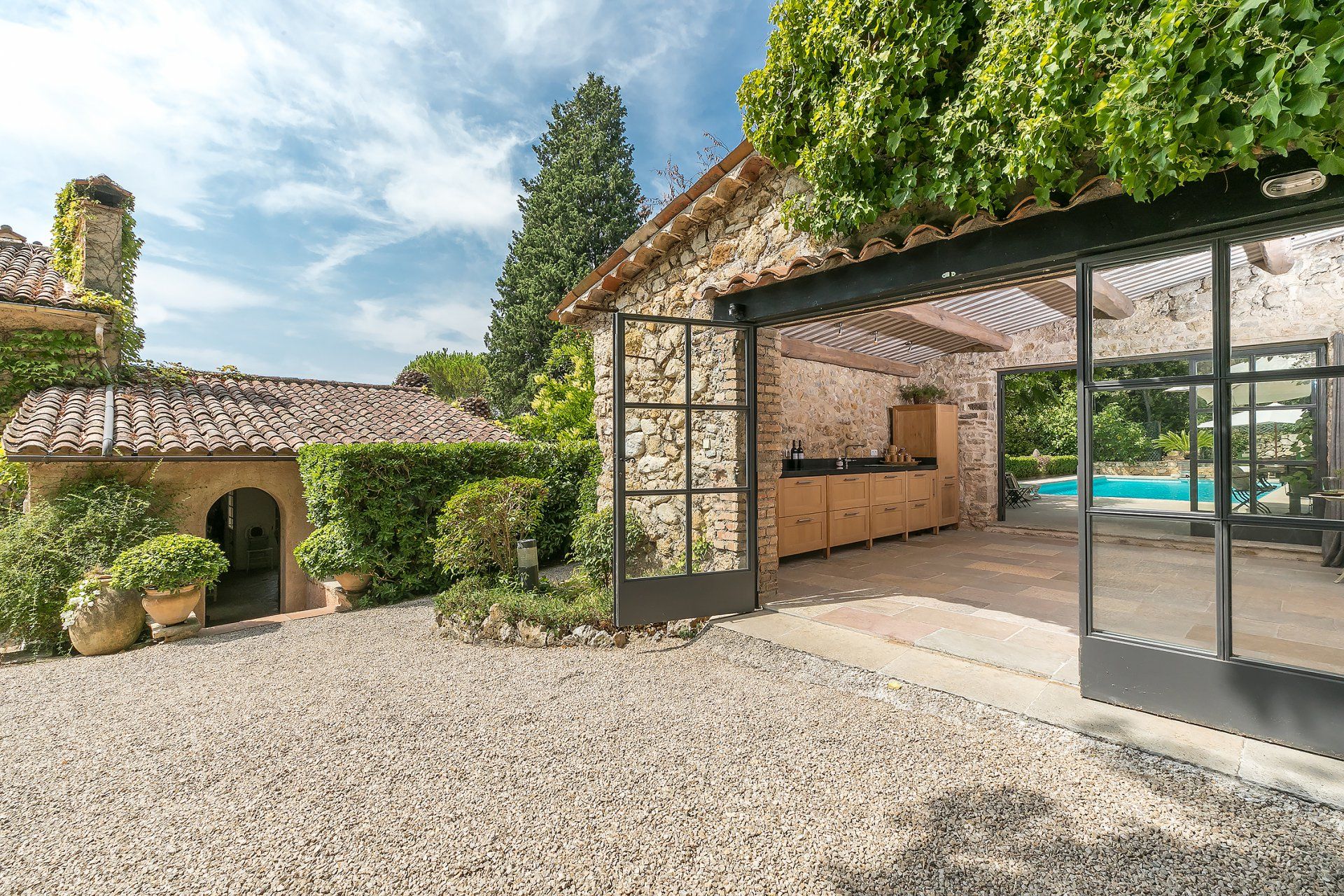 Huis in Le Plan-de-Grasse, Provence-Alpes-Côte d'Azur 10062100