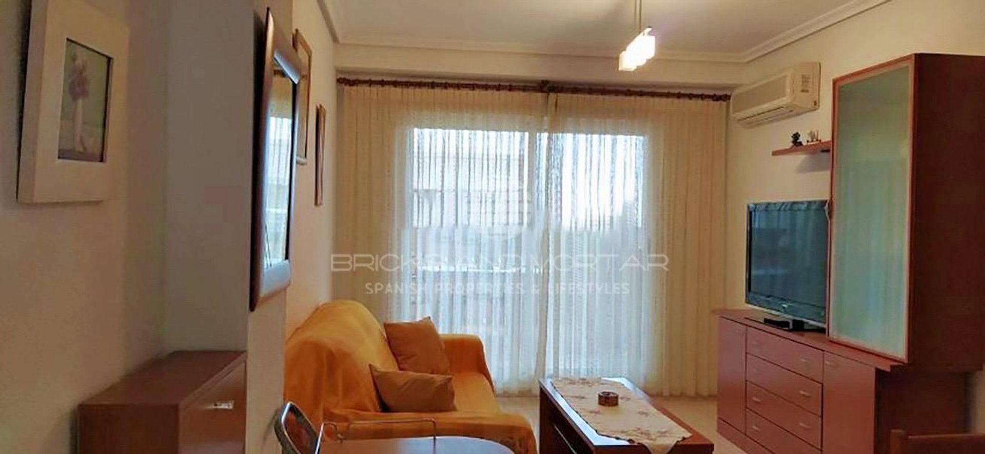 Condominium in Oropesa, Valencia 10062200