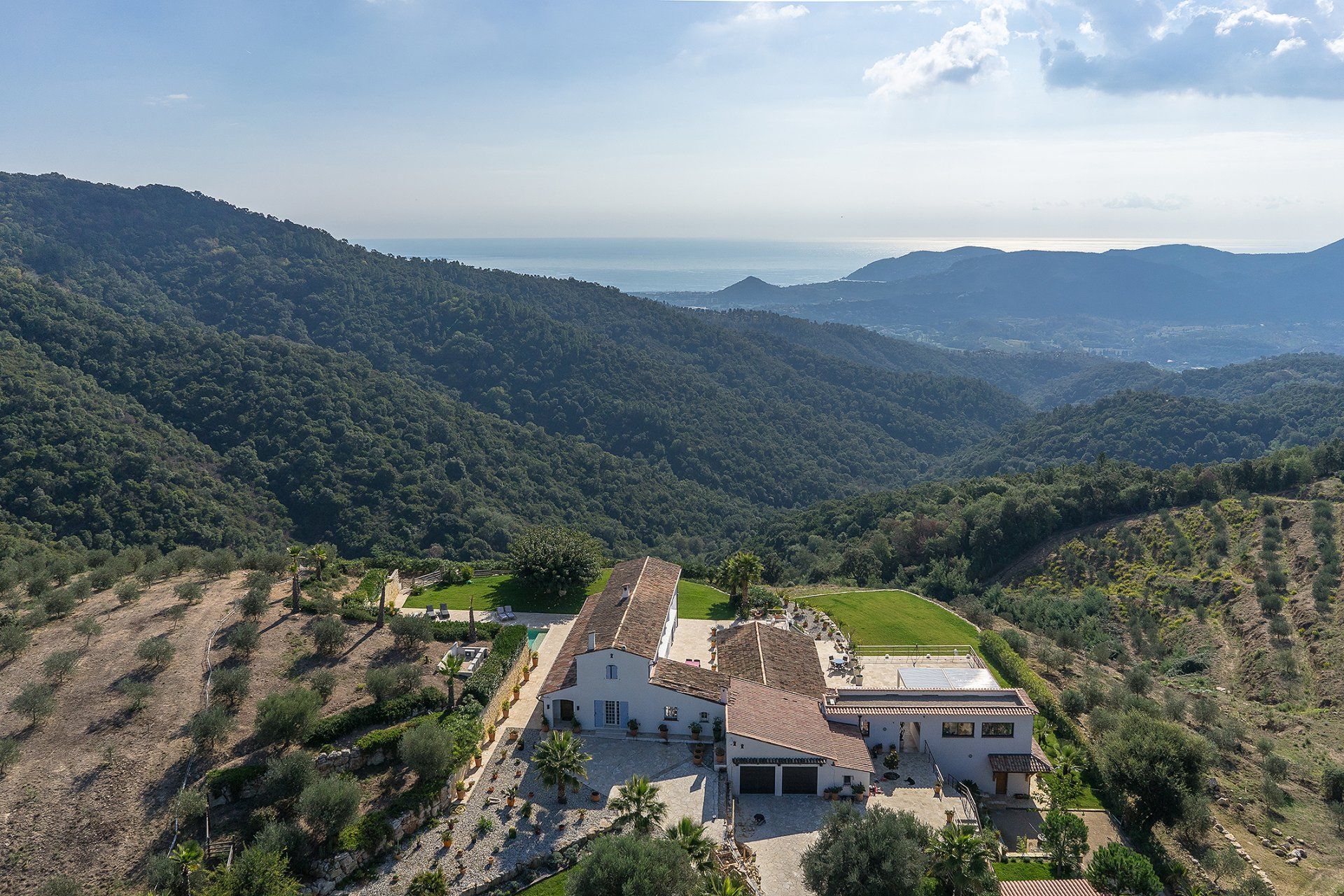 casa no Tanneron, Provence-Alpes-Cote d'Azur 10062212