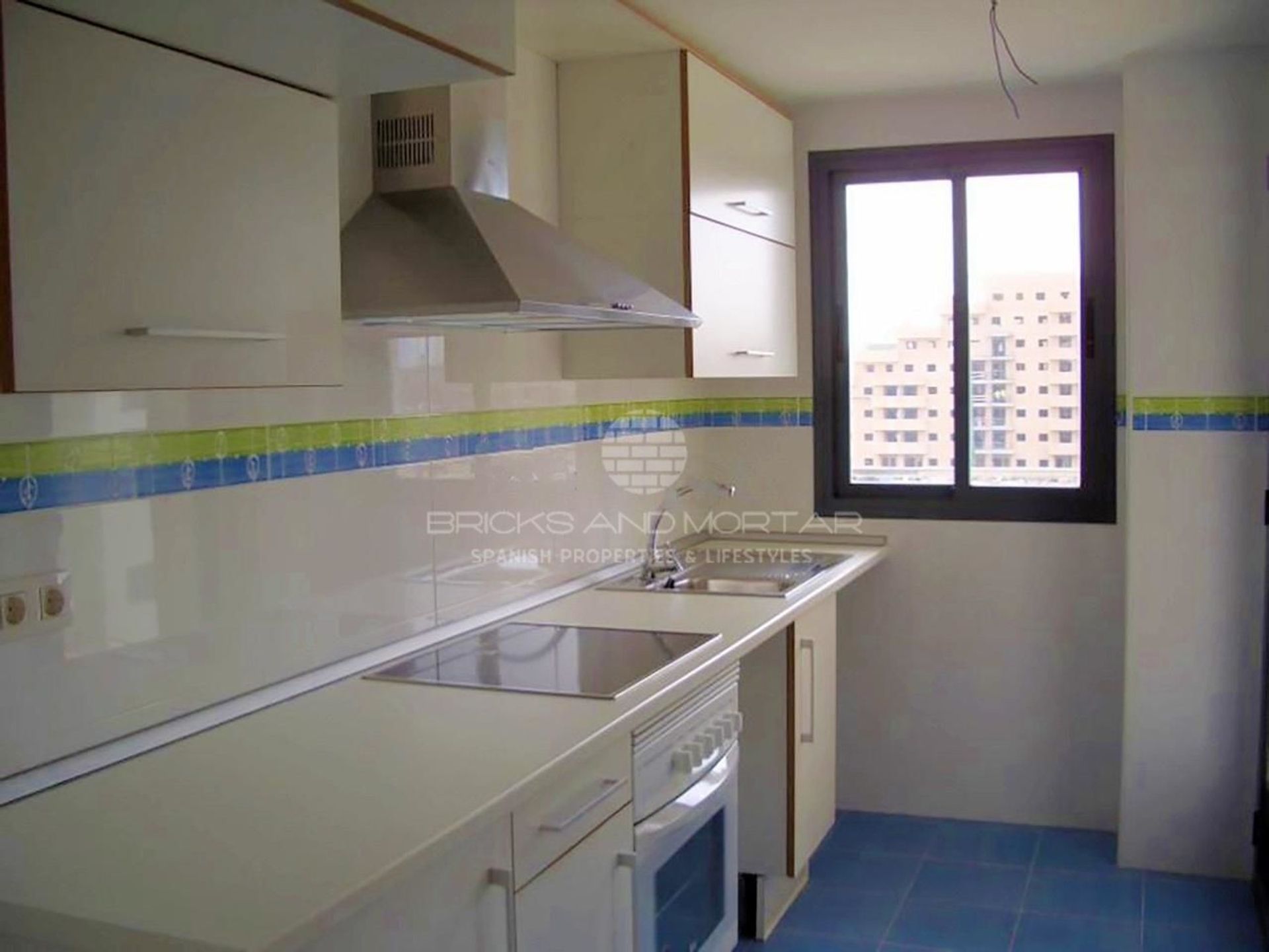 Condominium in Oropesa, Valencia 10062242