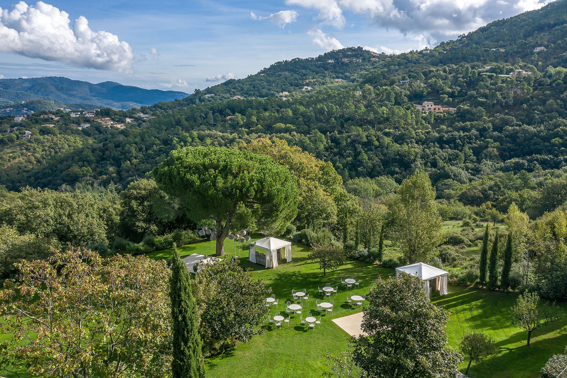 Rumah di Tanneron, Provence-Alpes-Cote d'Azur 10062284