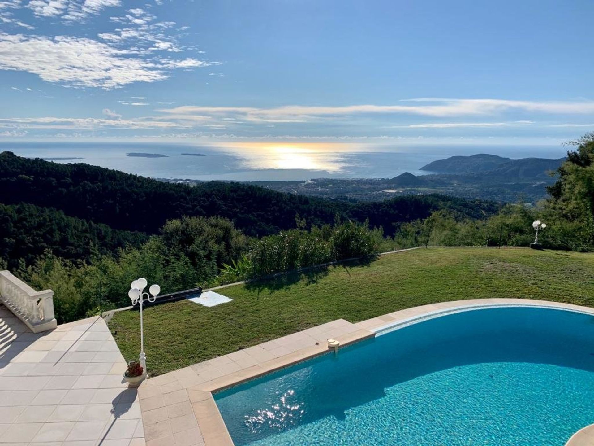 casa no Tanneron, Provence-Alpes-Cote d'Azur 10062288