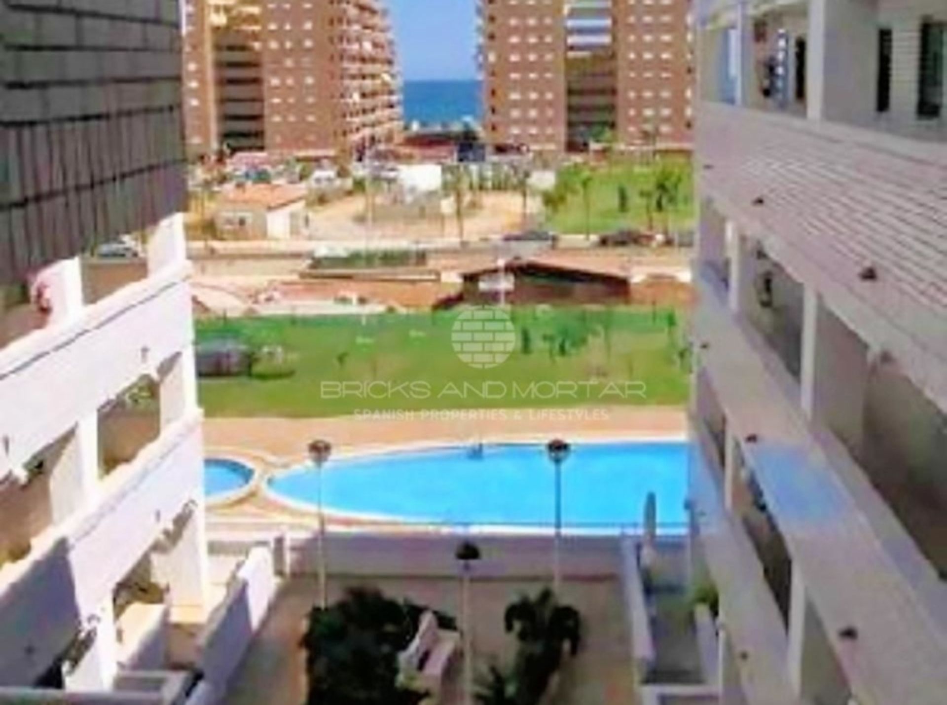 Condominium in Oropesa, Valencia 10062289