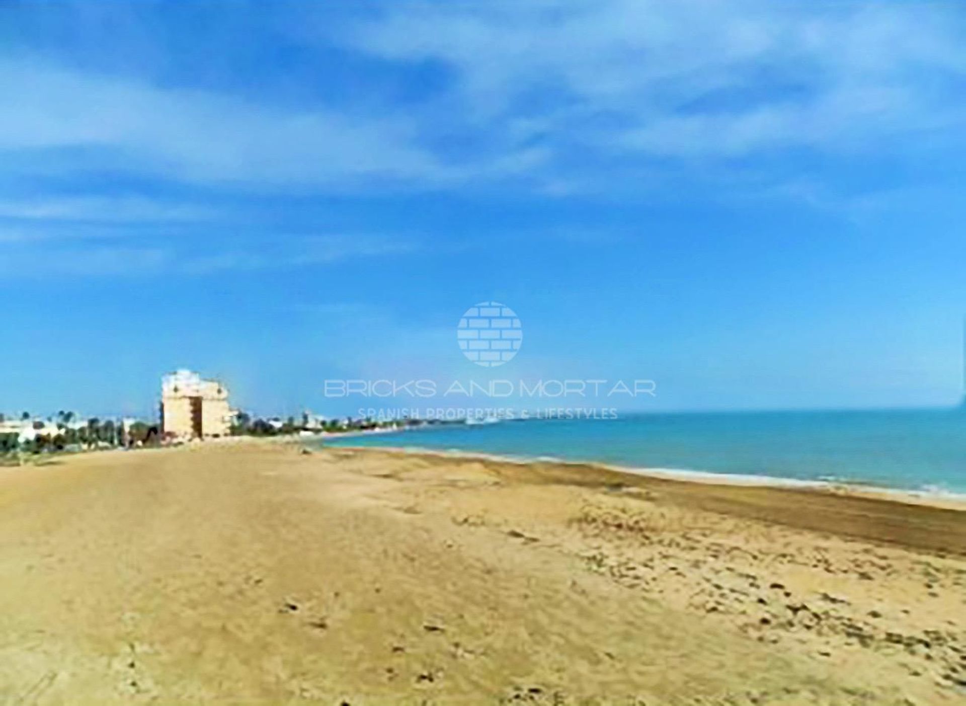 Condominium in Oropesa, Castellon 10062318