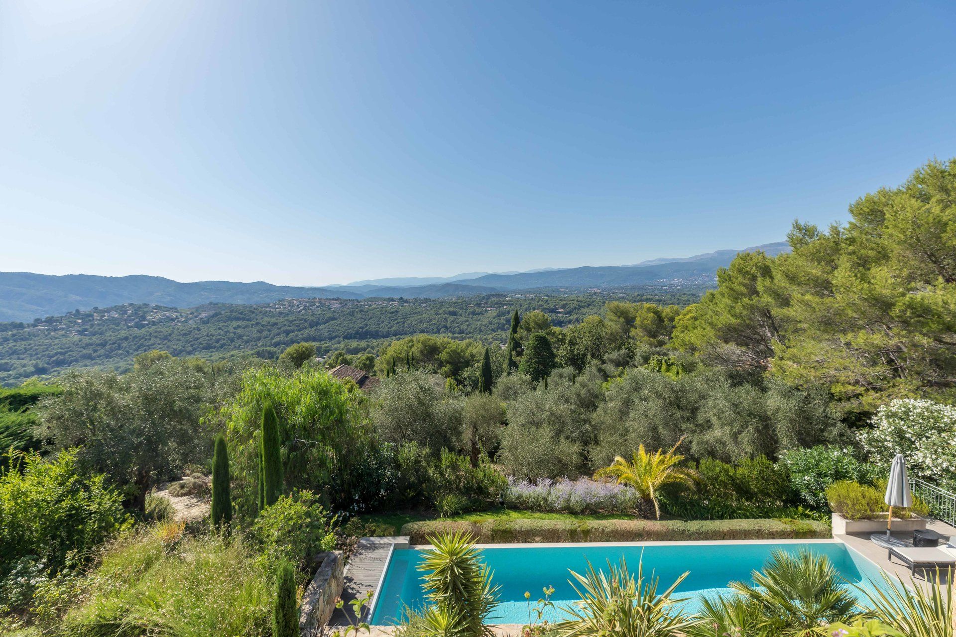 Haus im Les Baraques, Provence-Alpes-Cote d'Azur 10062651