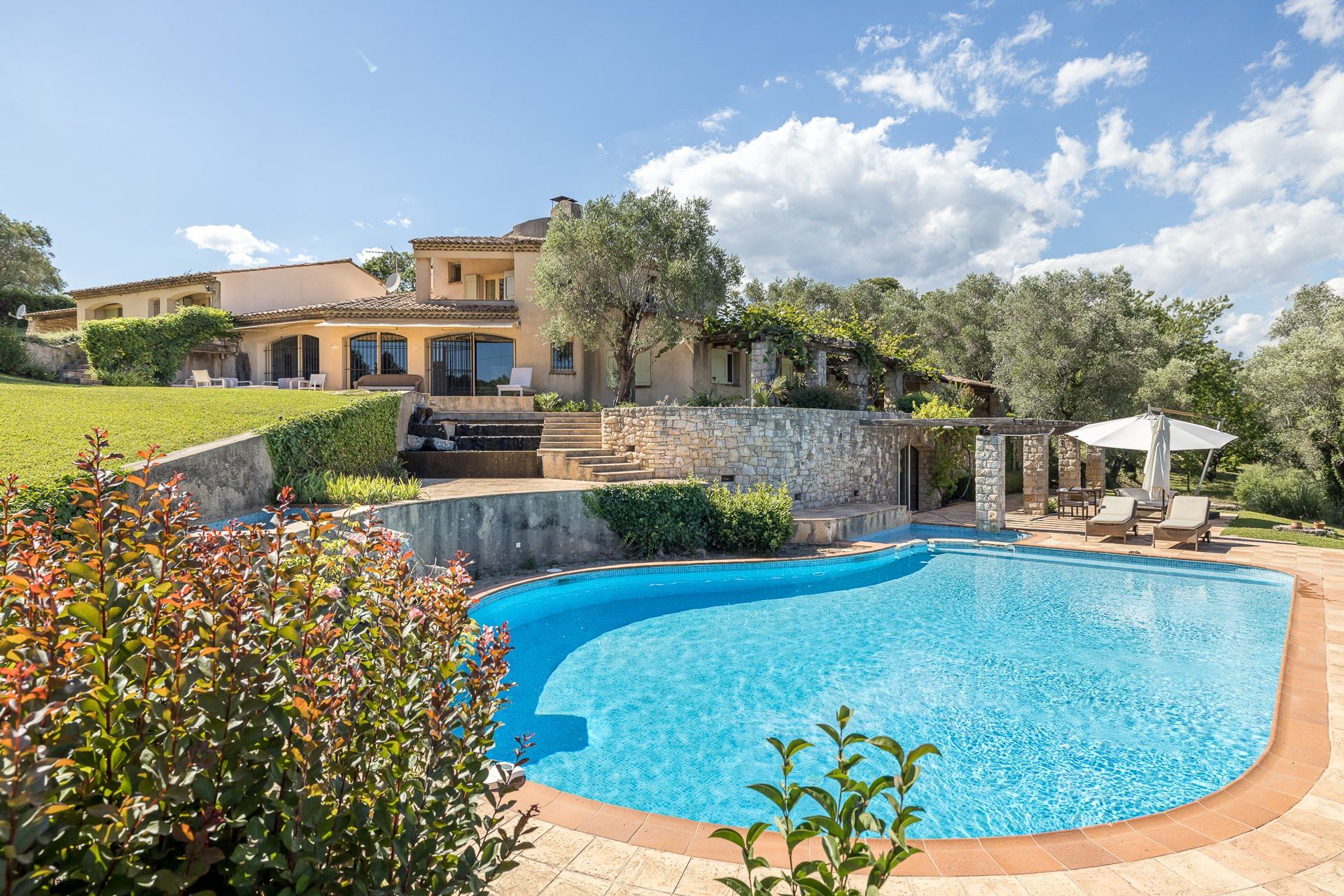 Hus i Mougins, Provence-Alpes-Cote d'Azur 10062680