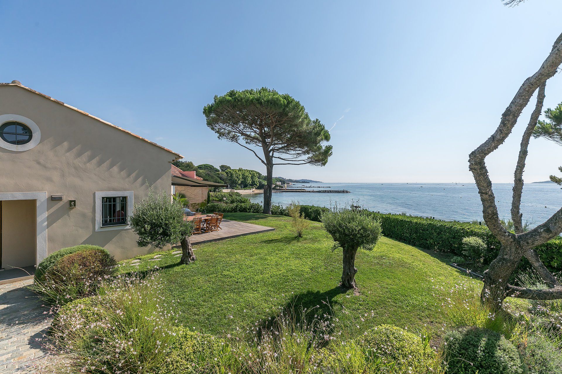 rumah dalam Grimaud, Provence-Alpes-Côte d'Azur 10062748