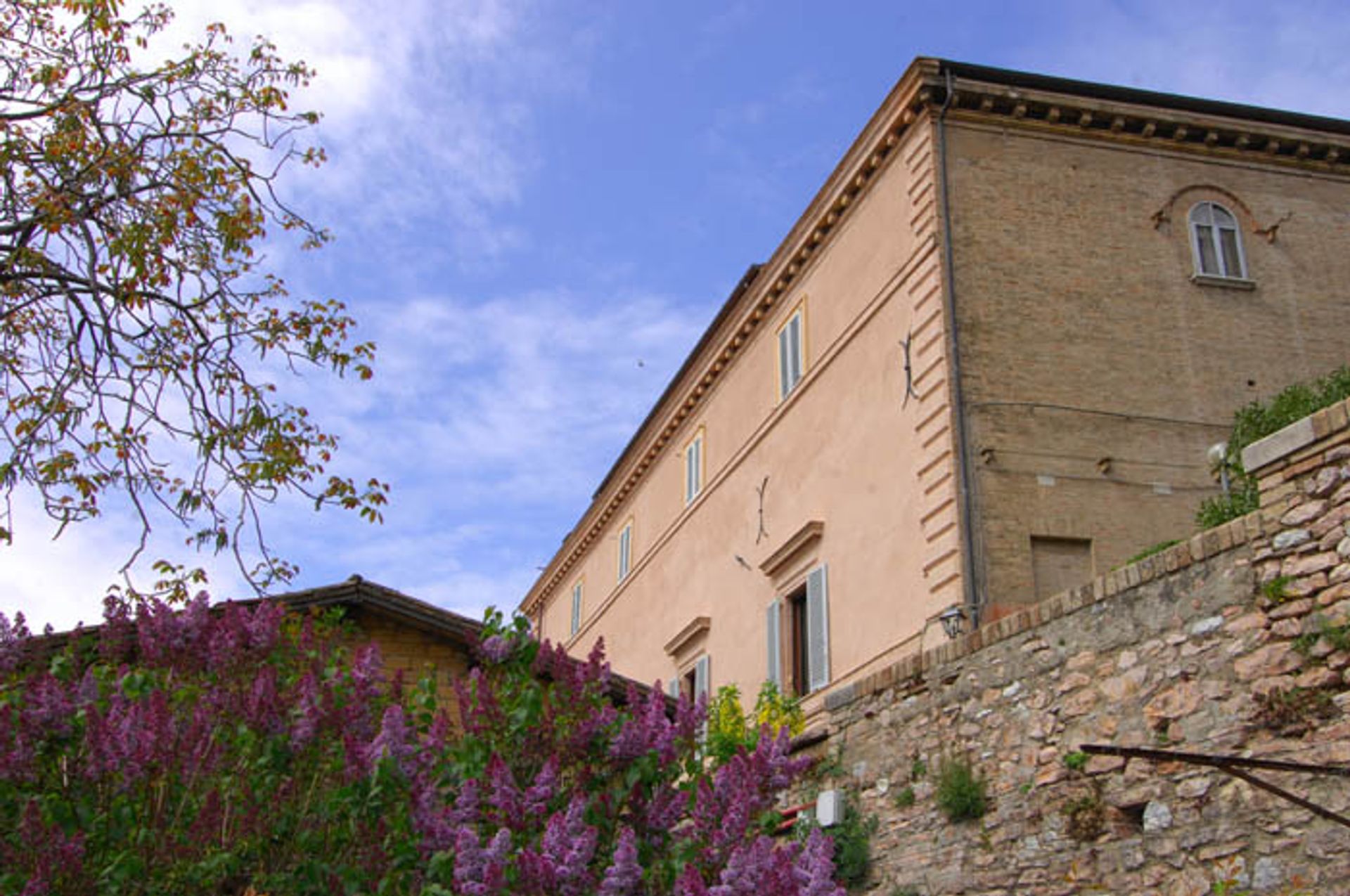 rumah dalam Spello, Perugia 10062777