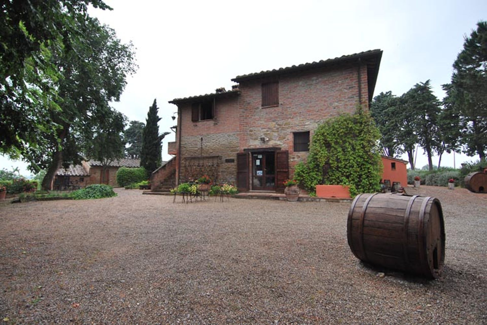 House in Pucciarelli, Umbria 10063042