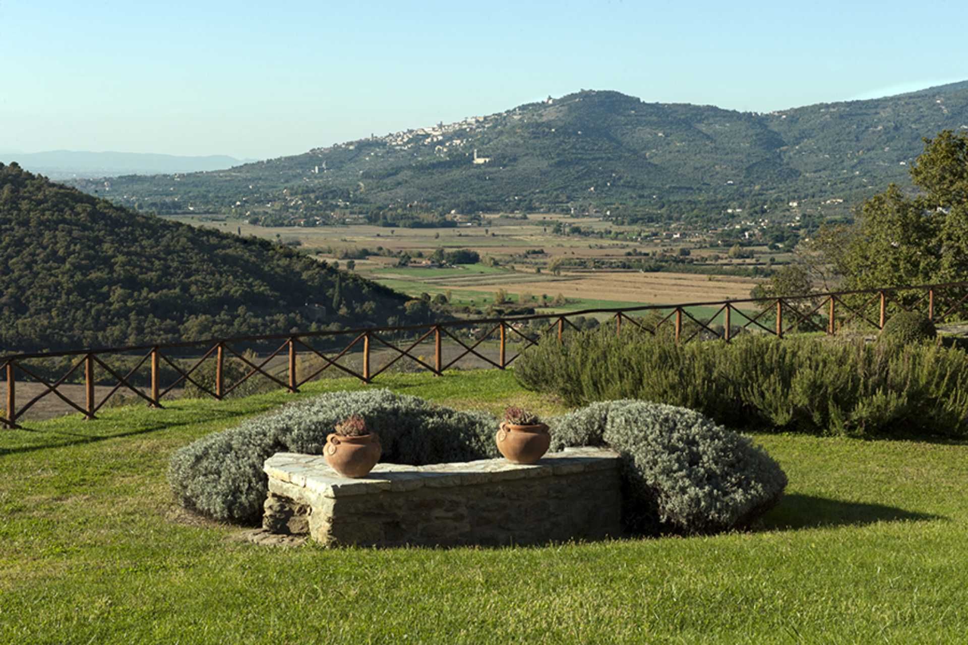 House in Cortona, Arezzo 10063309