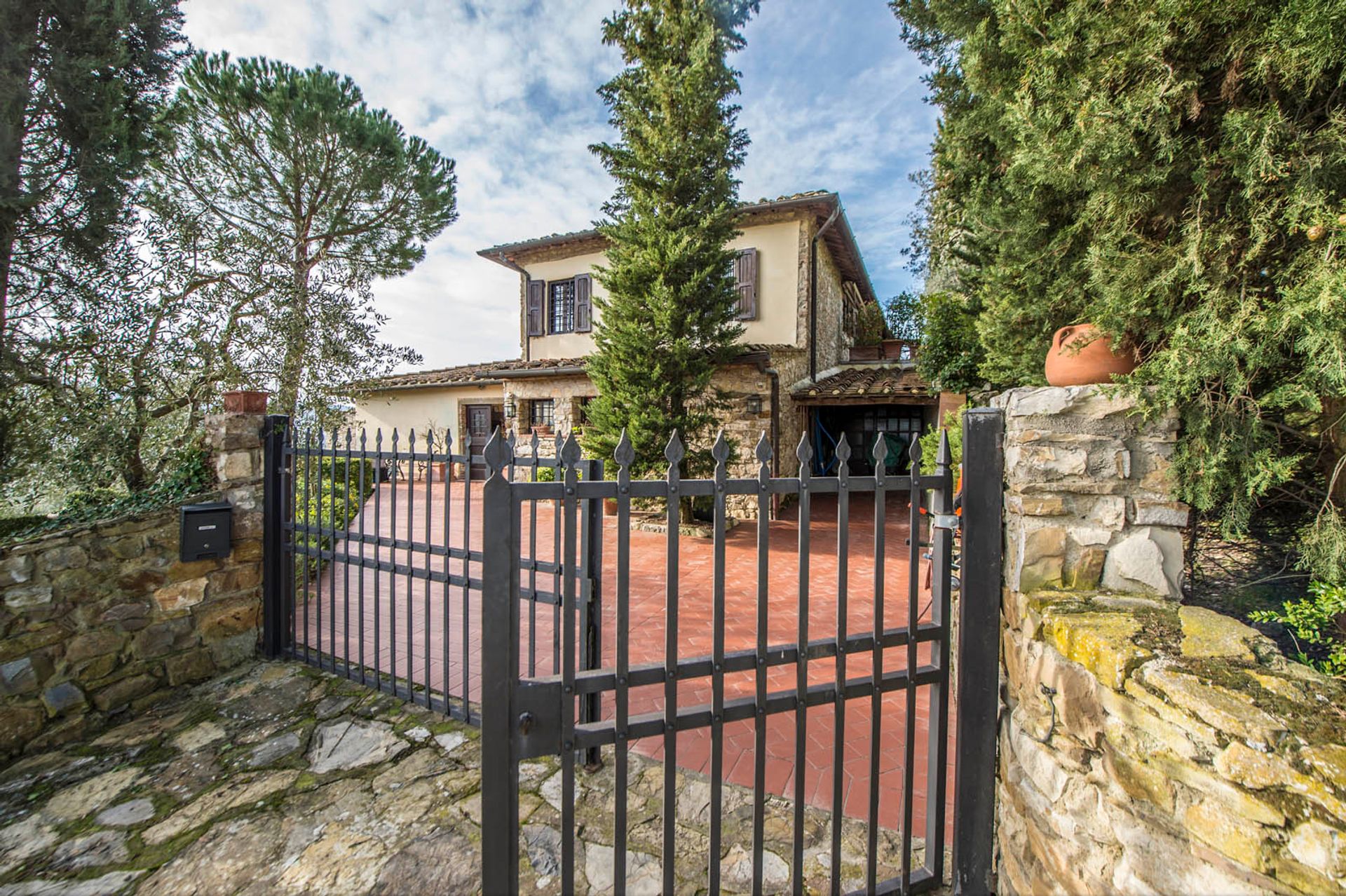 House in Greve In Chianti, Florence Province 10063337