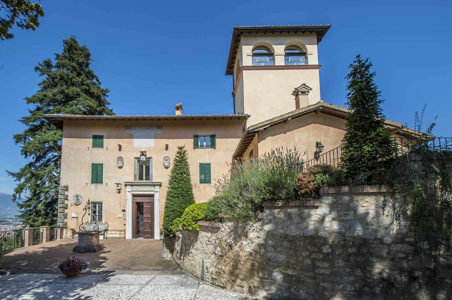 House in Spoleto, Umbria 10063399