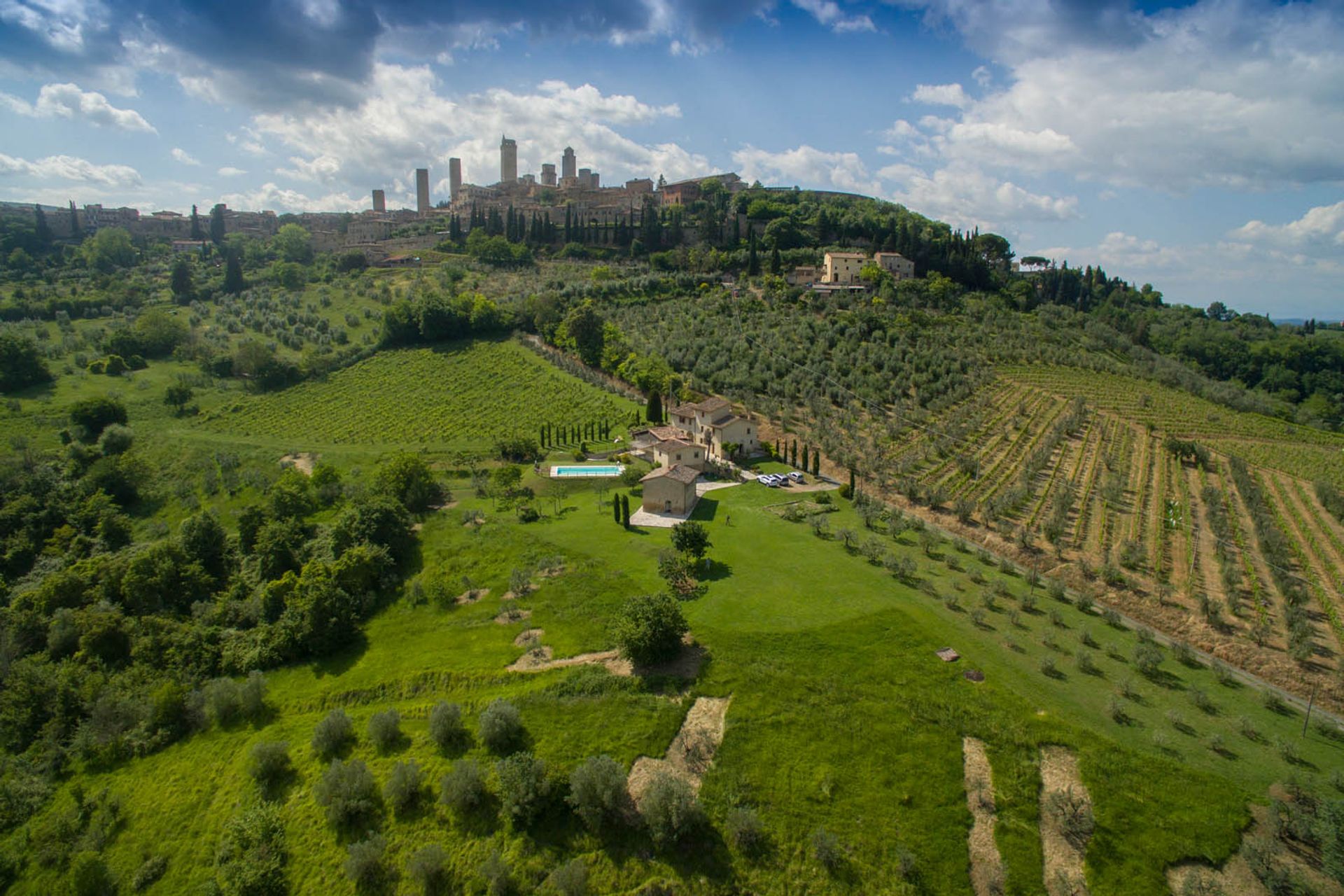 房子 在 San Gimignano, Siena 10063422