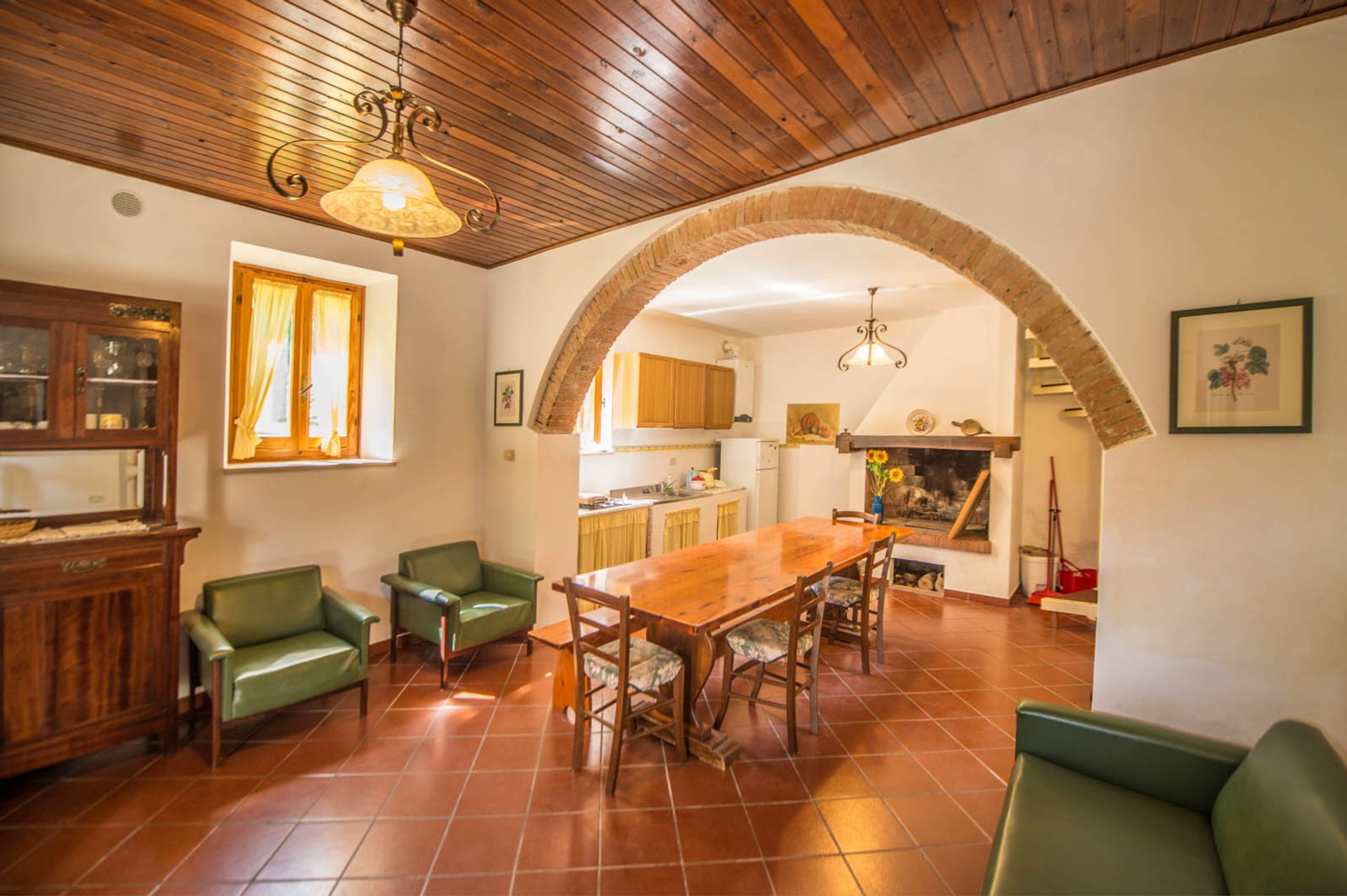 House in San Gimignano, Siena 10063422