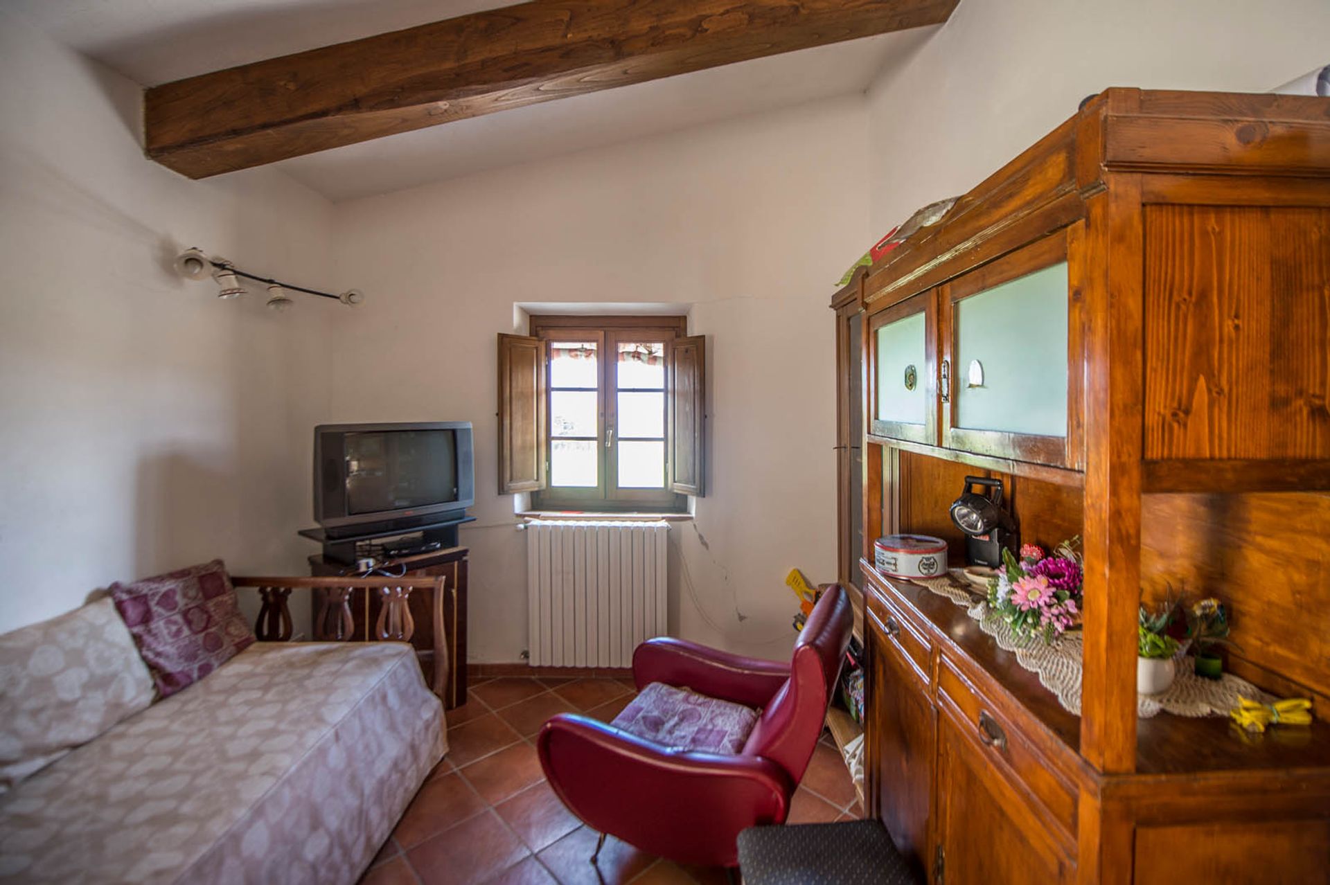 House in San Gimignano, Siena 10063422