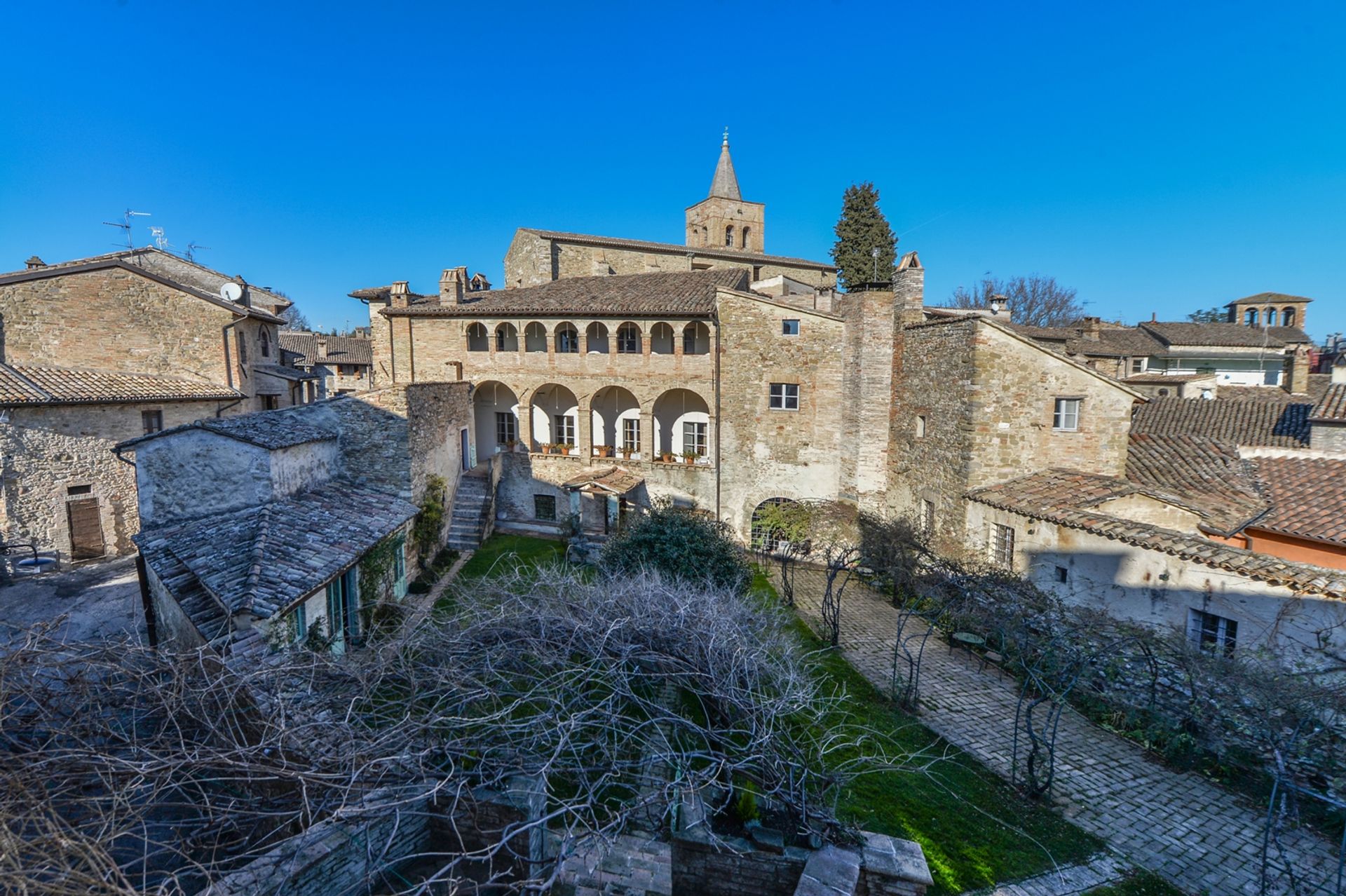 अन्य में Foligno, Perugia 10063513