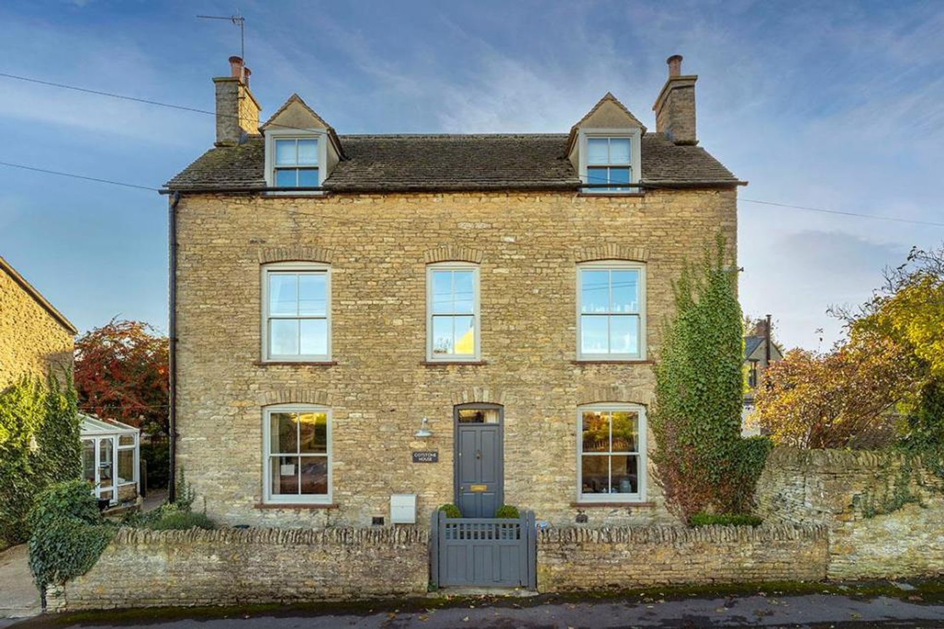 casa en Guardar en el mundo, Gloucestershire 10064134