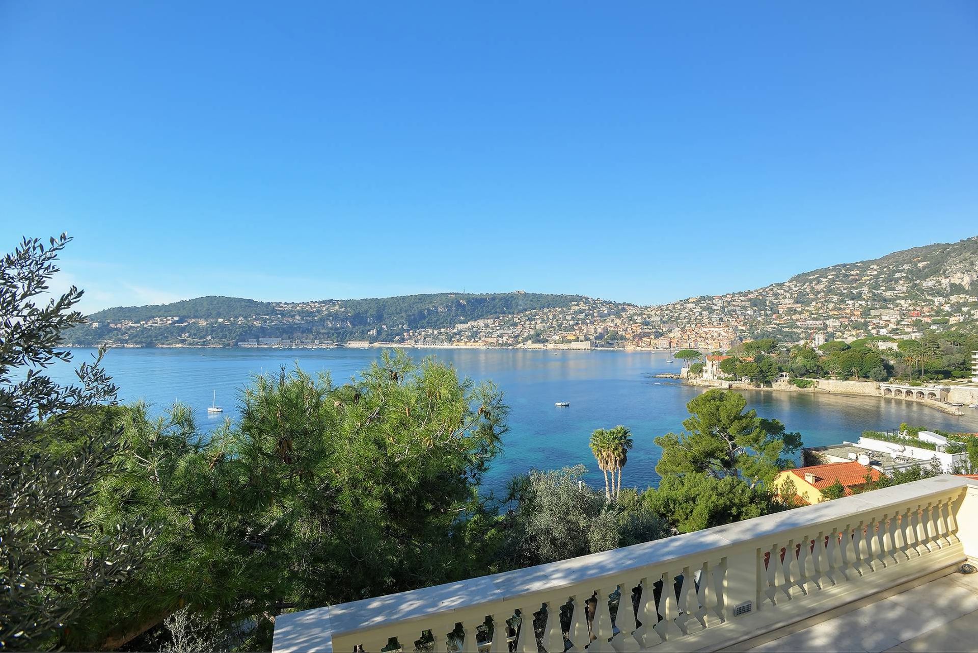 casa no Beaulieu-sur-Mer, Provence-Alpes-Cote d'Azur 10064308