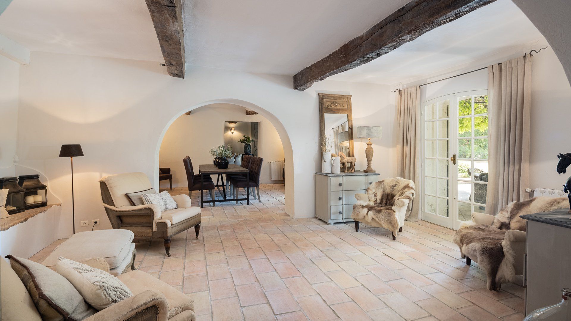 Huis in Chateauneuf-Grasse, Provence-Alpes-Côte d'Azur 10064529