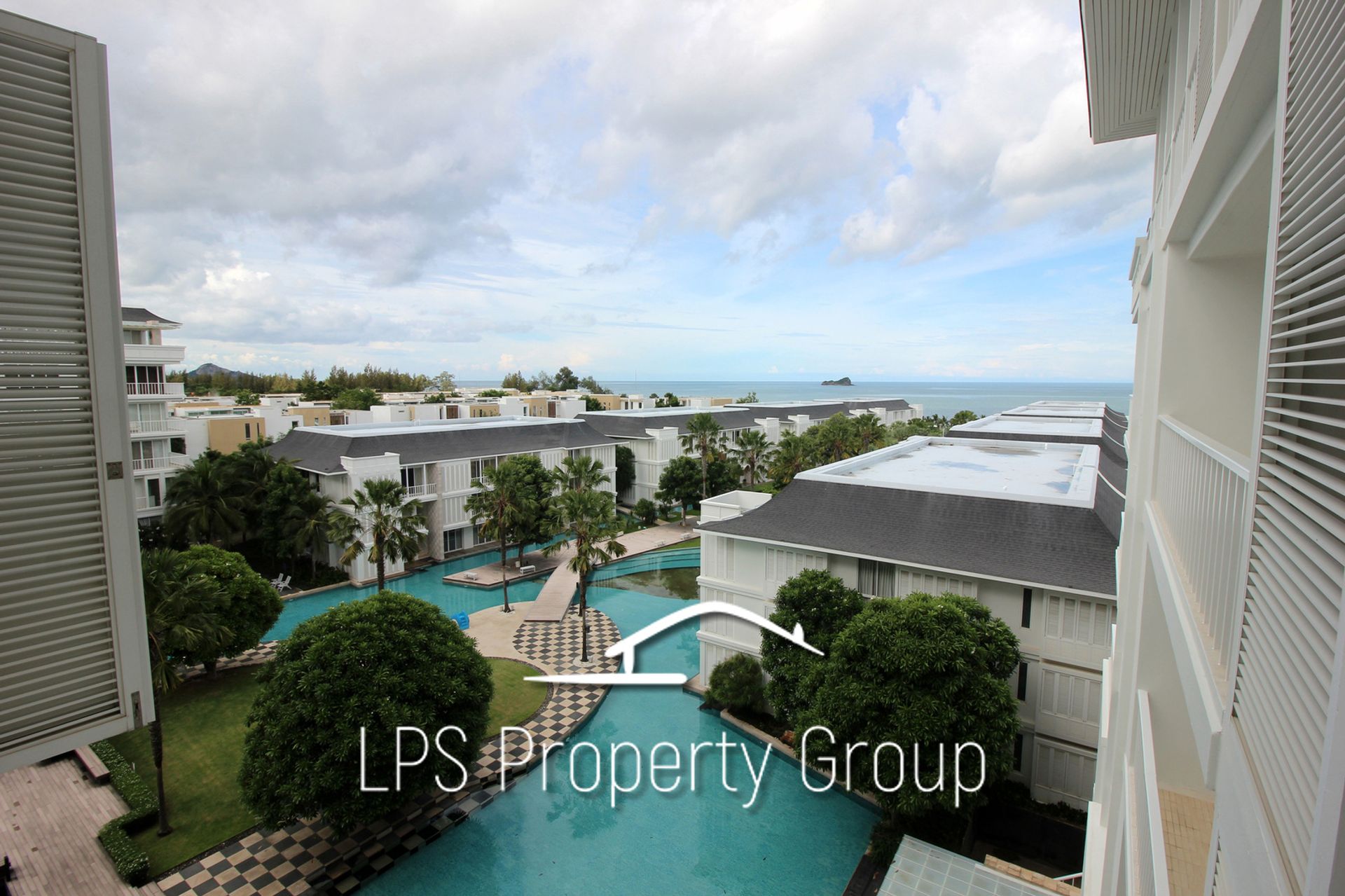 Condominium in Pran Buri, Prachuap Khiri Khan 10065114