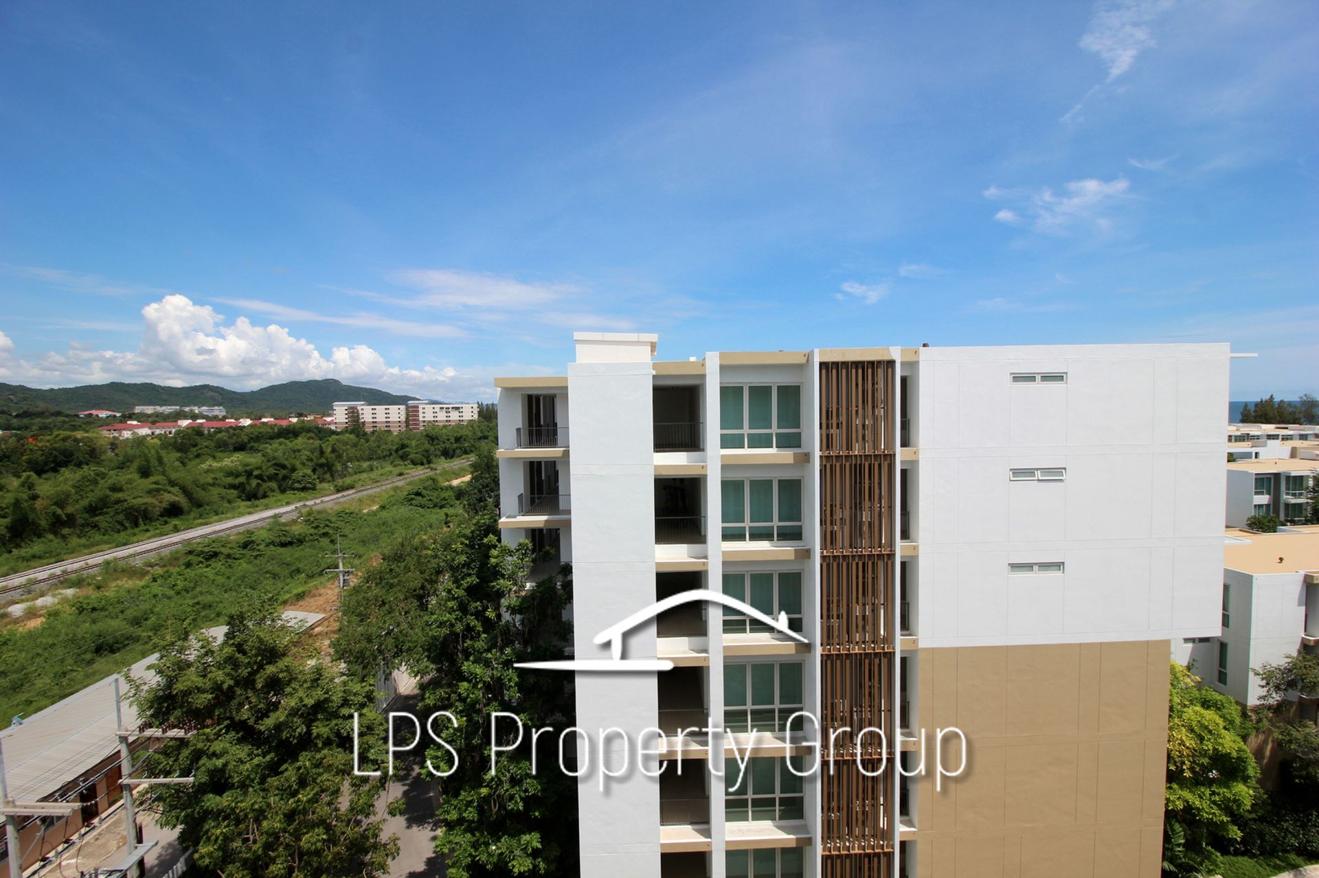 Condominium in Pran Buri, Prachuap Khiri Khan 10065116