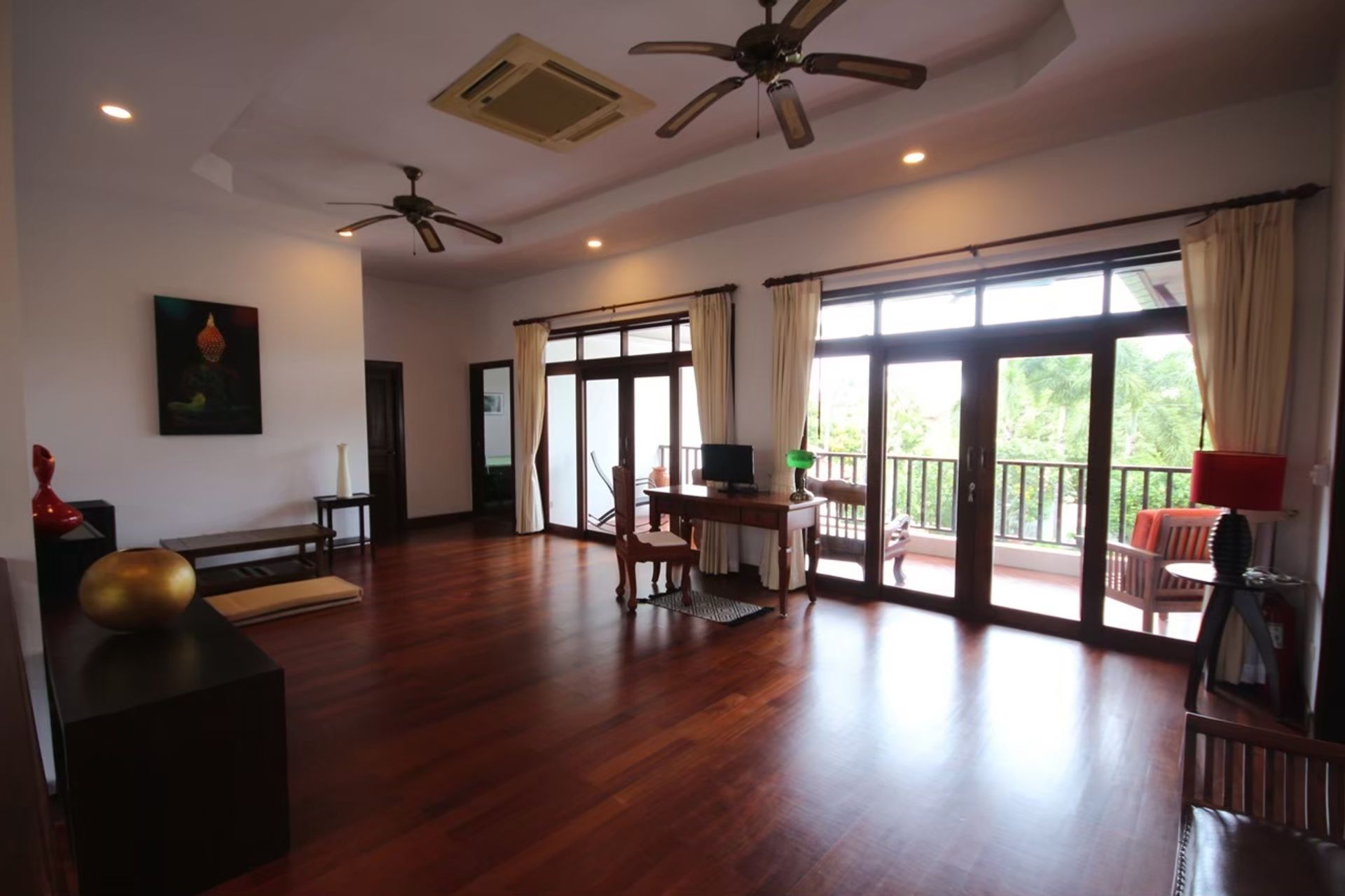 Hus i Hua Hin, Prachuap Khiri Khan 10065271