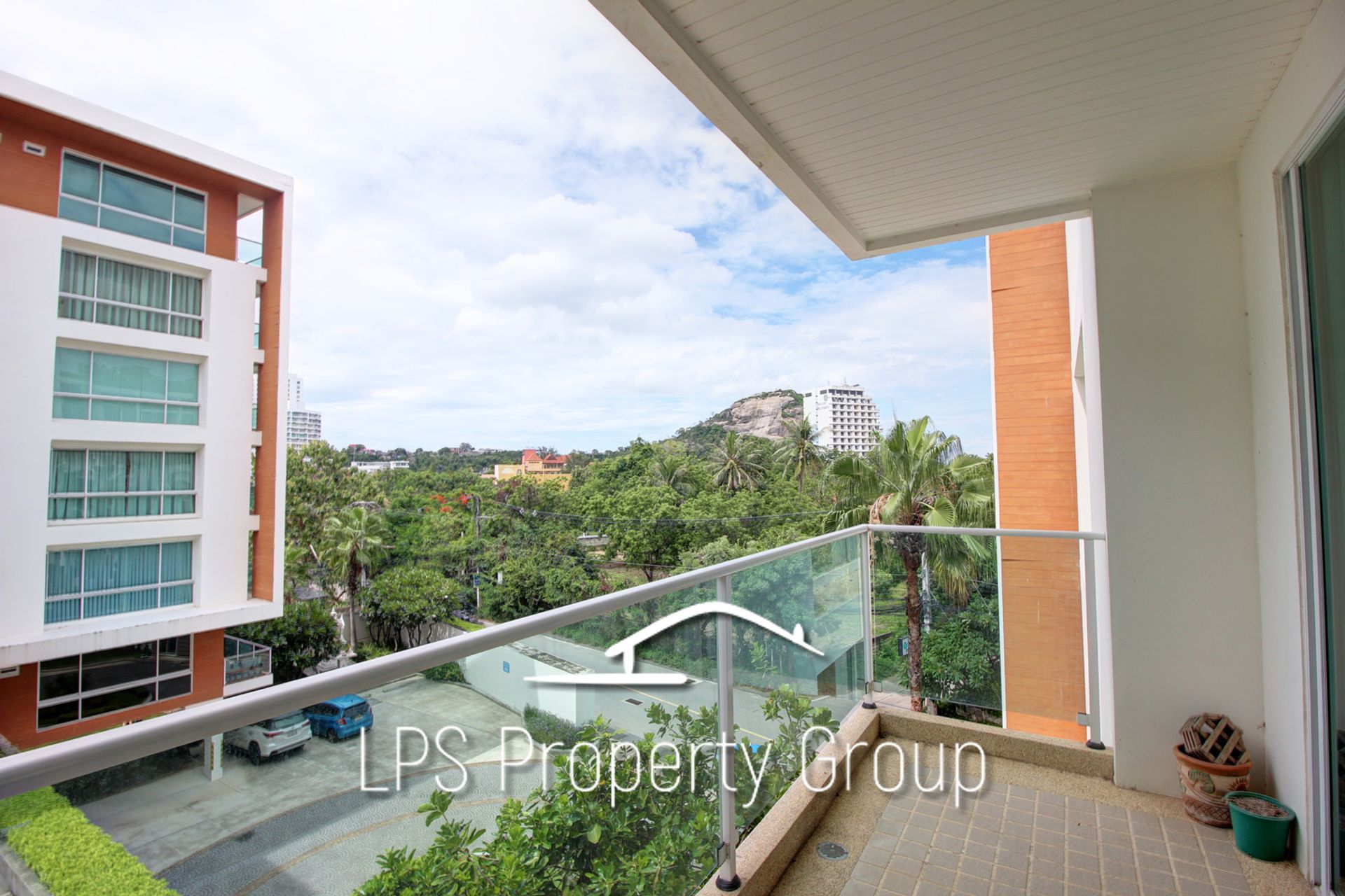 Condominium in Hua Hin, Prachuap Khiri Khan 10065354