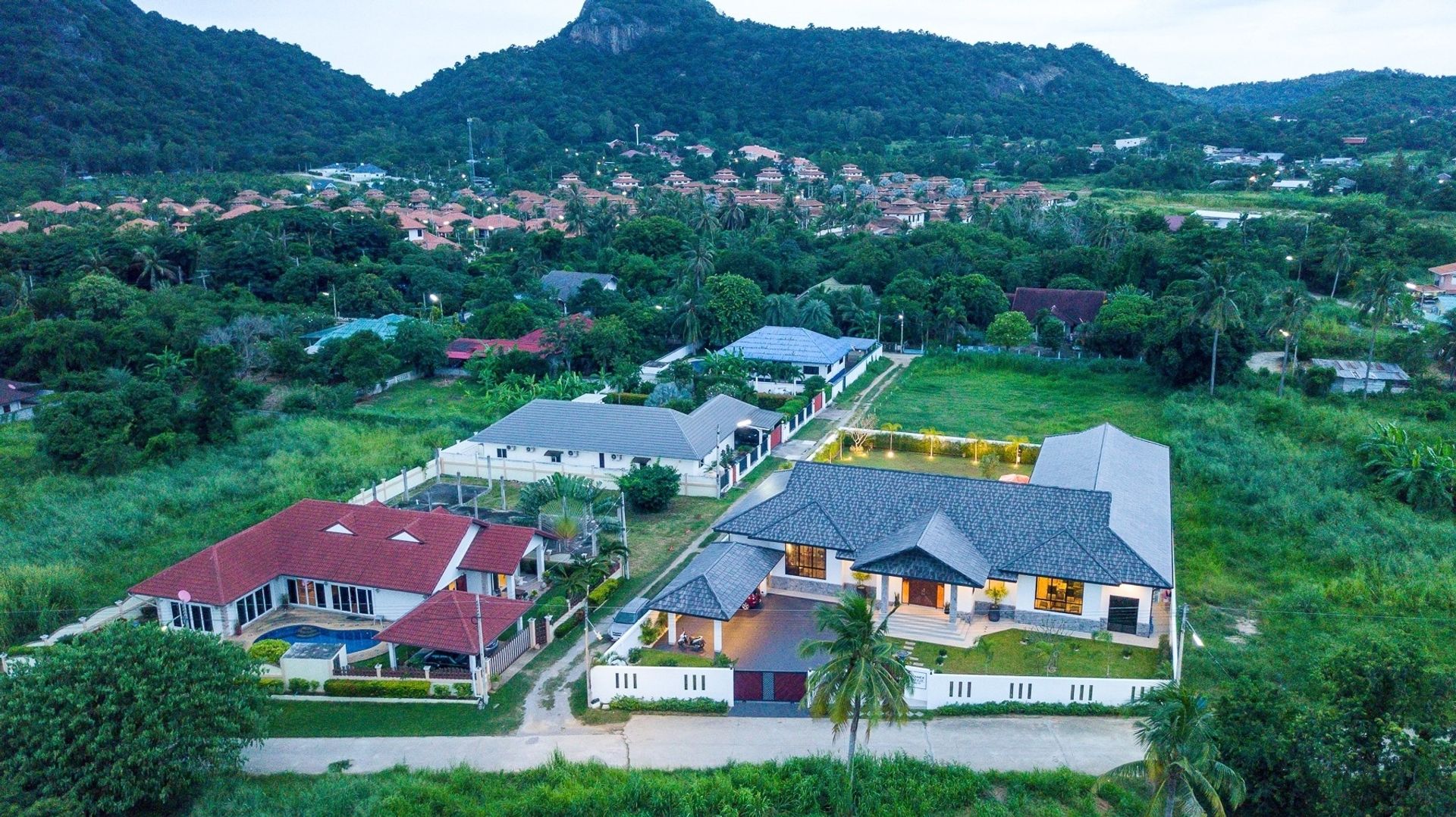 Talo sisään Hua Hin, Prachuap Khiri Khan 10065361