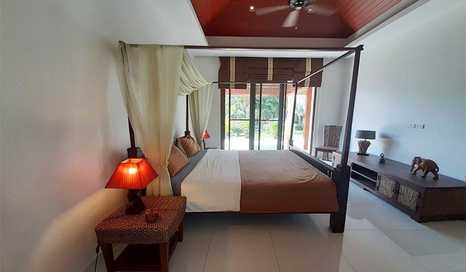 жилой дом в Hua Hin, Prachuap Khiri Khan 10065364