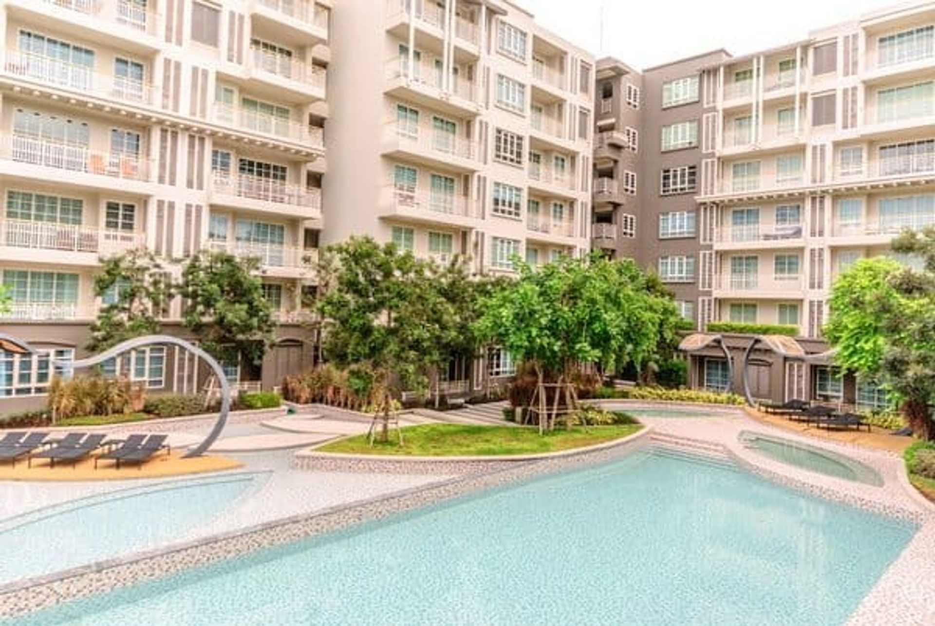 Condominium in Hua Hin, Prachuap Khiri Khan 10065378