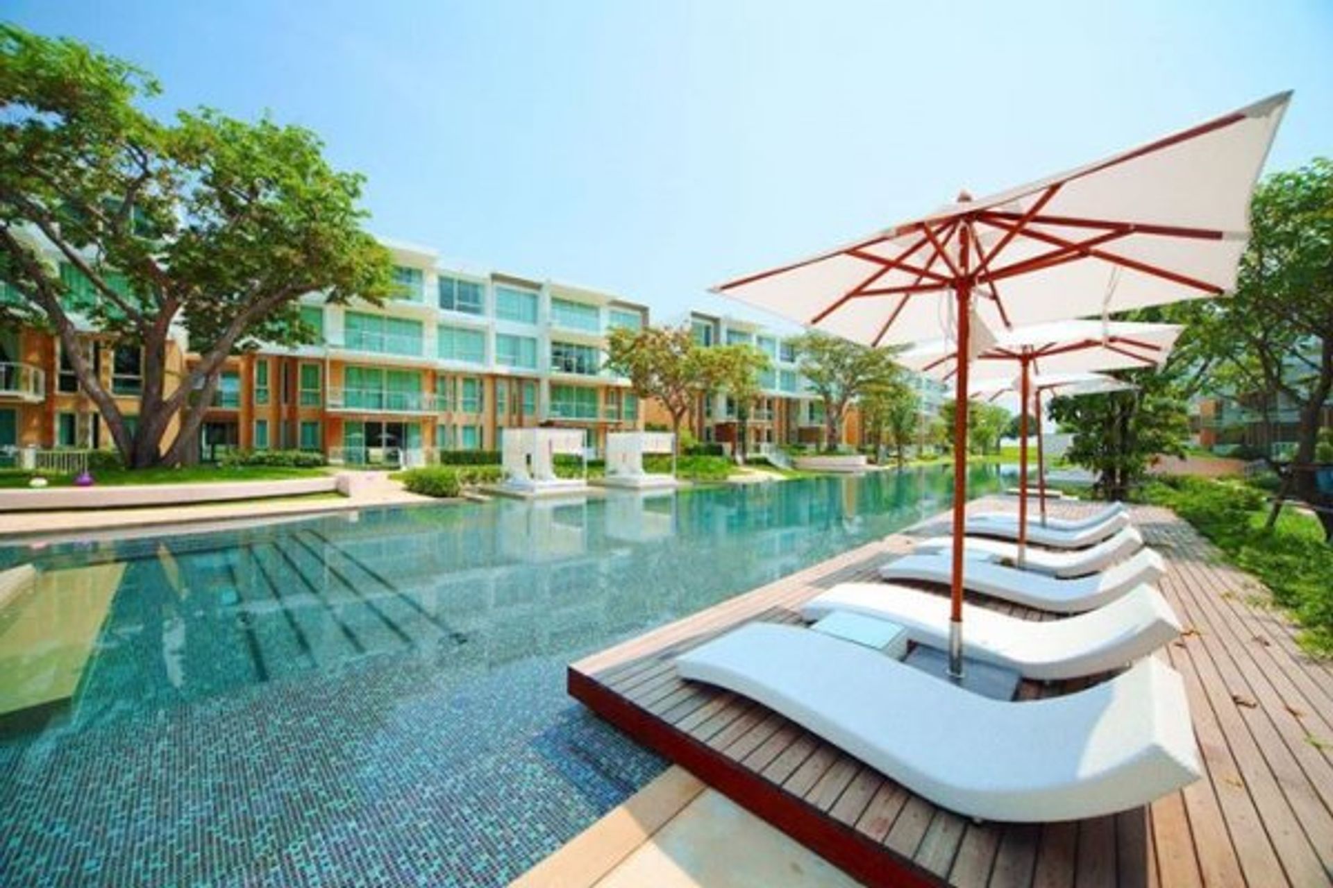 Condominium in Hua Hin, Prachuap Khiri Khan 10065389