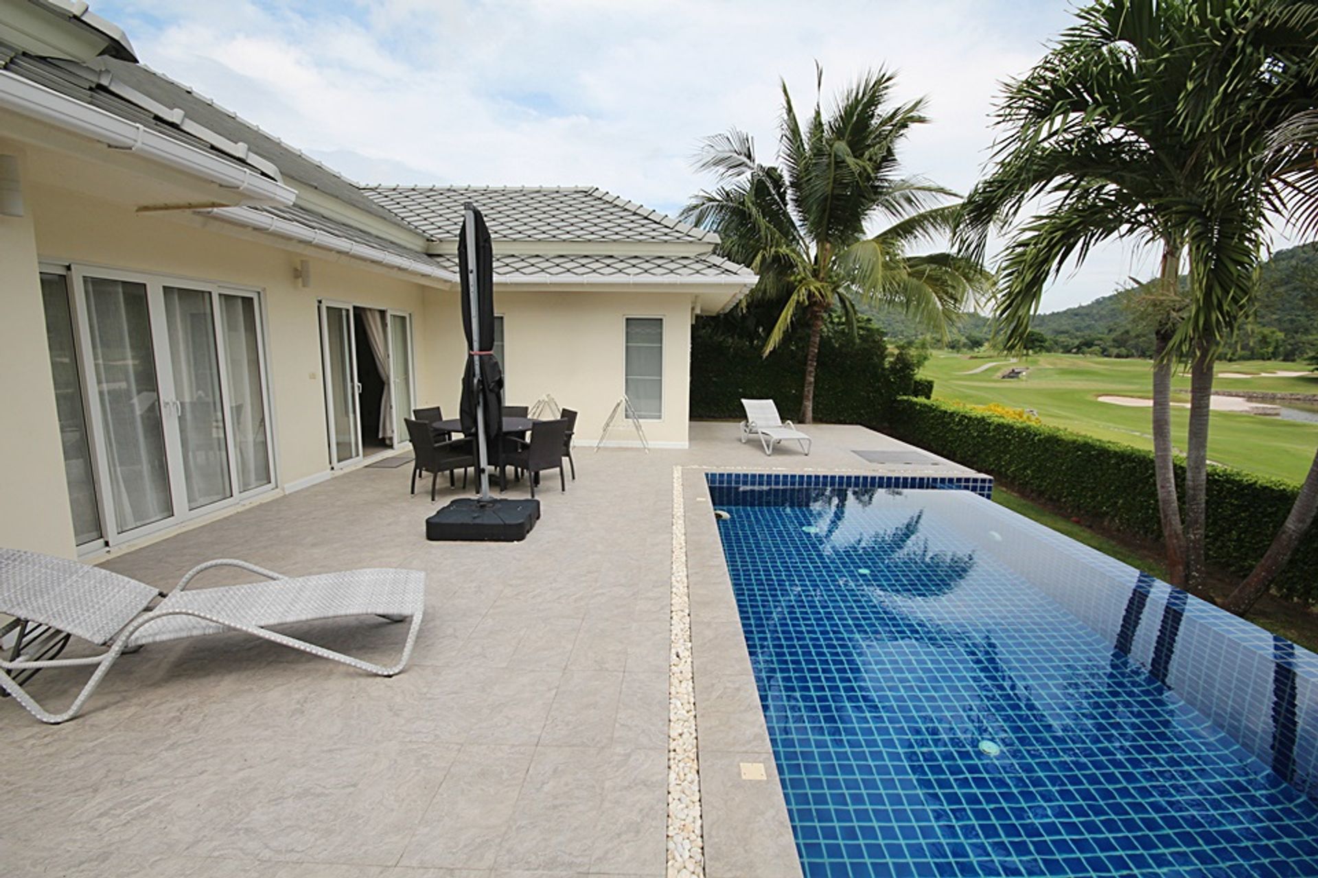 Talo sisään Hua Hin, Prachuap Khiri Khan 10065461