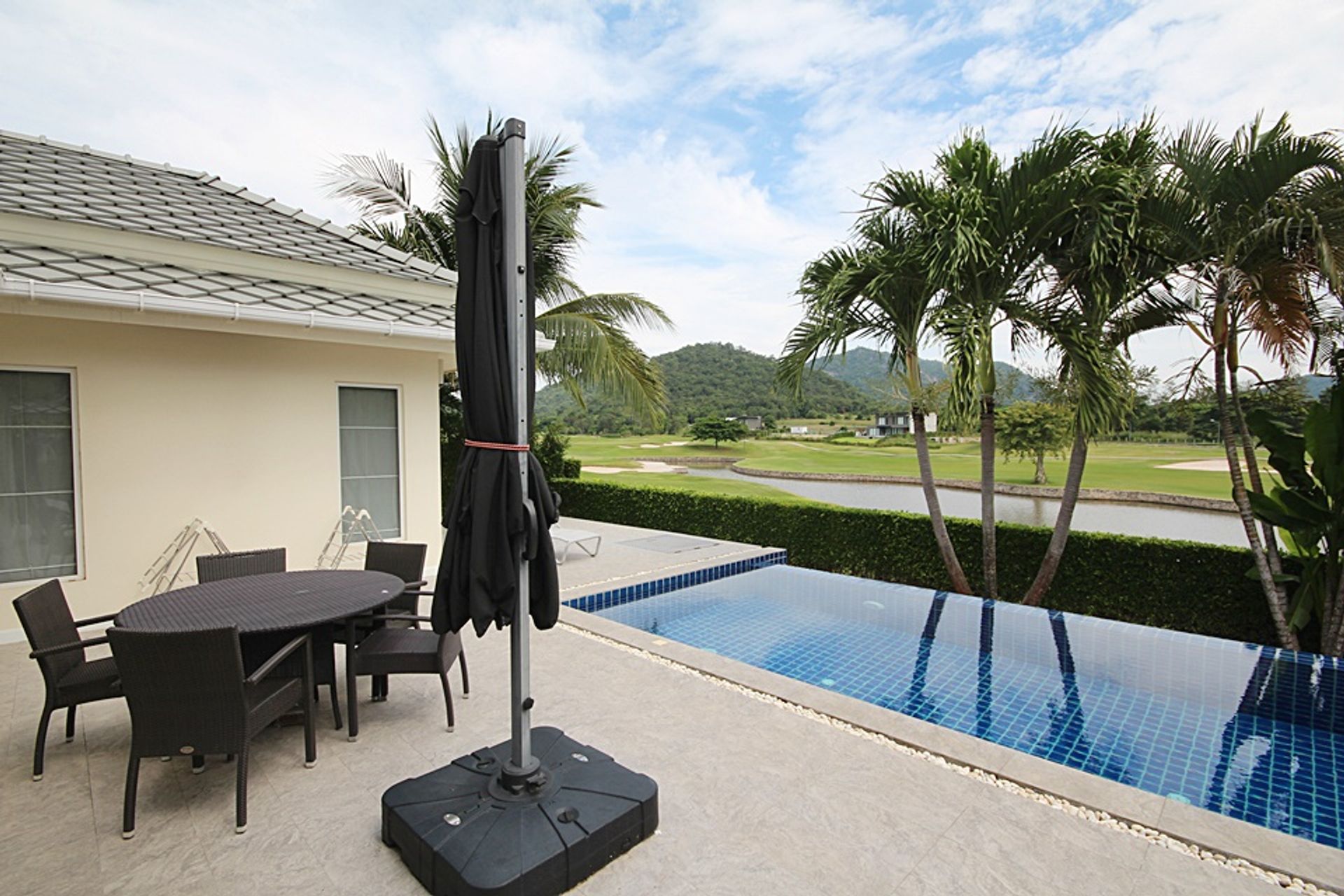 Talo sisään Hua Hin, Prachuap Khiri Khan 10065461