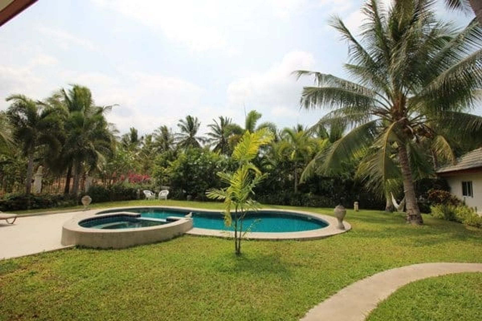 Talo sisään Hua Hin, Prachuap Khiri Khan 10065475