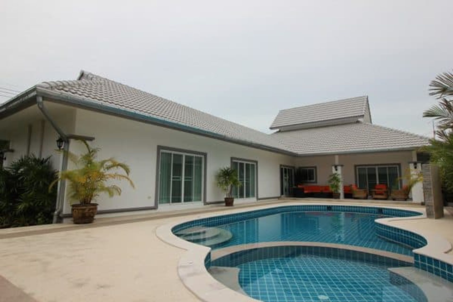 жилой дом в Hua Hin, Prachuap Khiri Khan 10065525