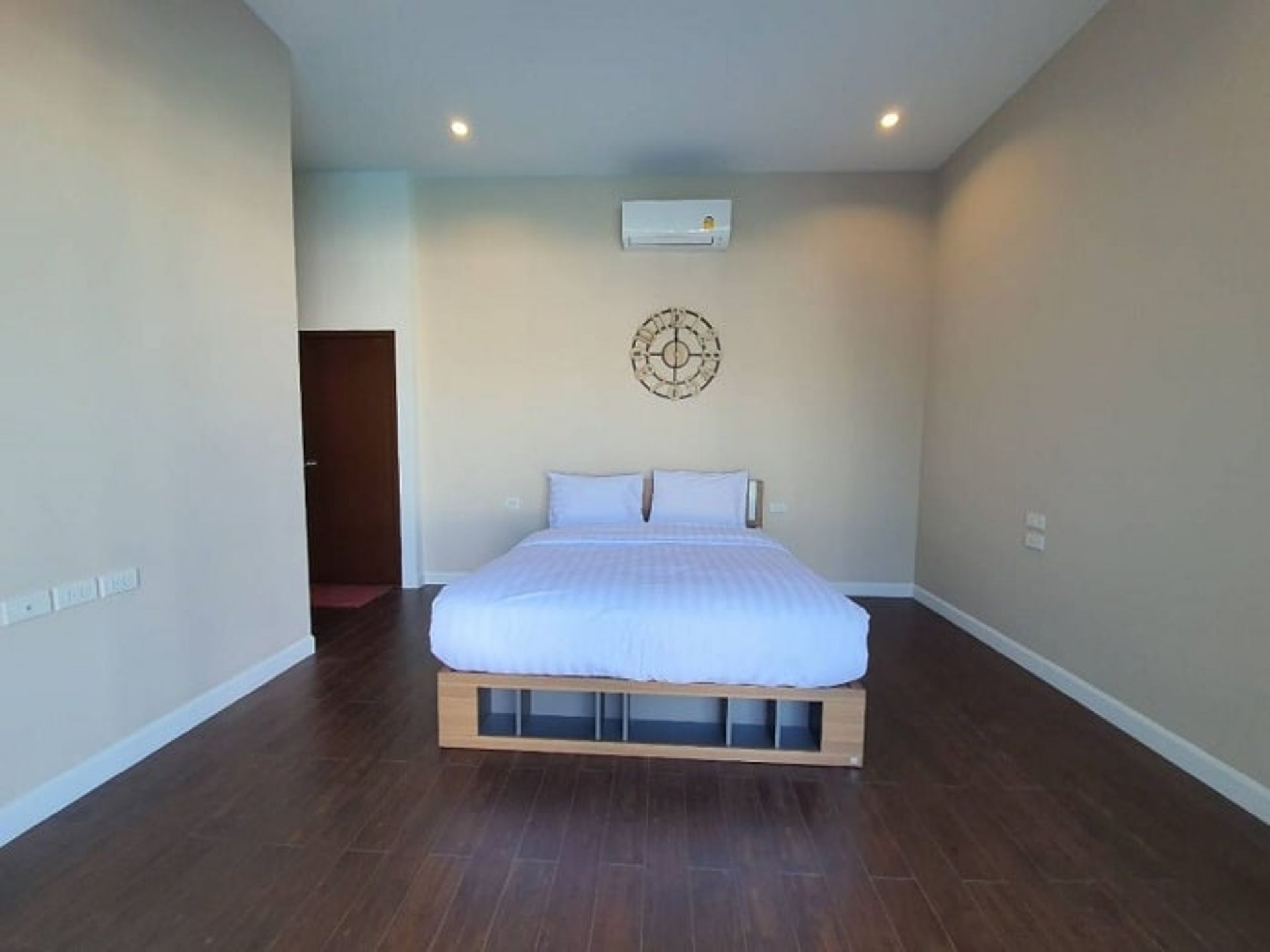 Talo sisään Hua Hin, Prachuap Khiri Khan 10065529