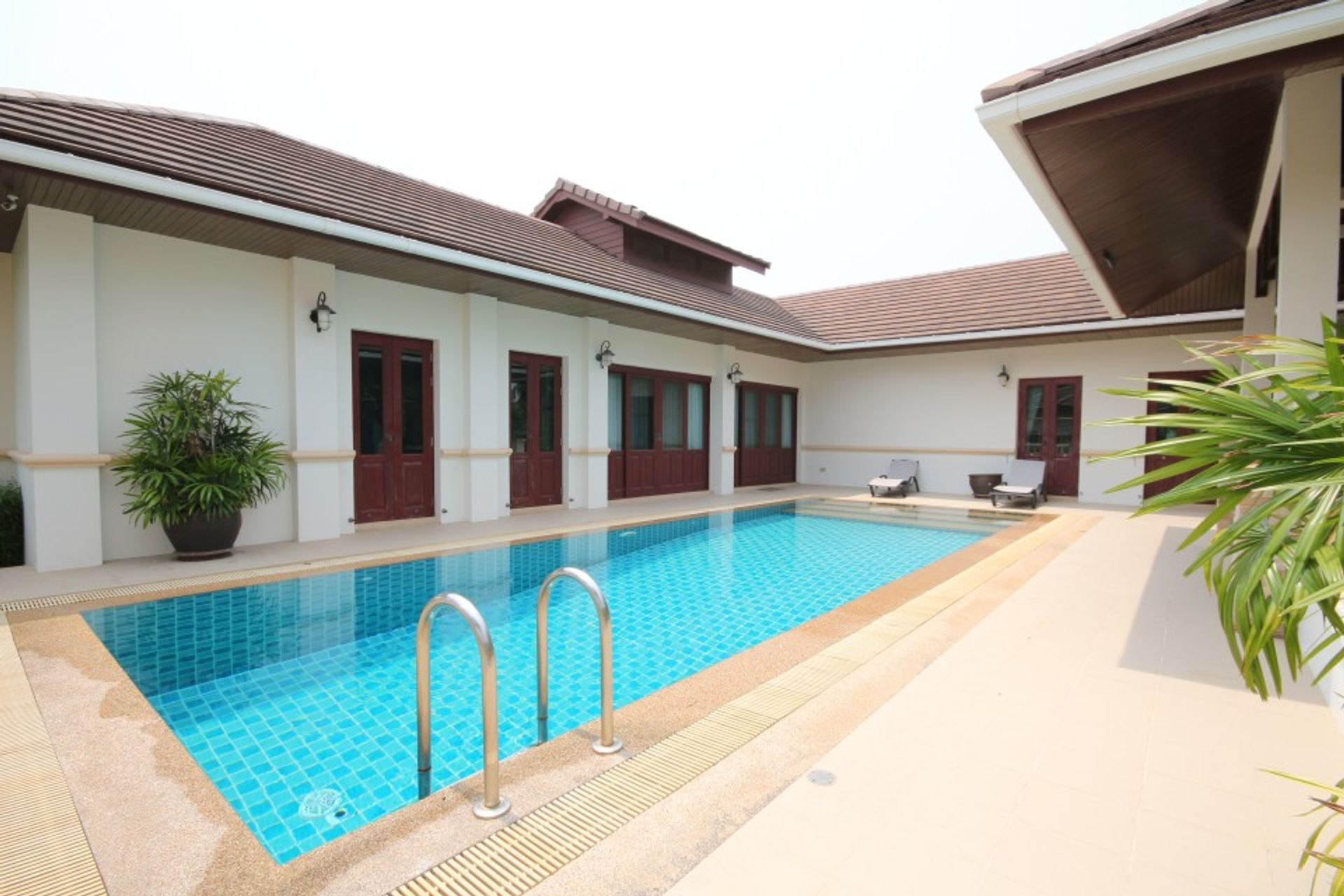 Talo sisään Hua Hin, Prachuap Khiri Khan 10065585