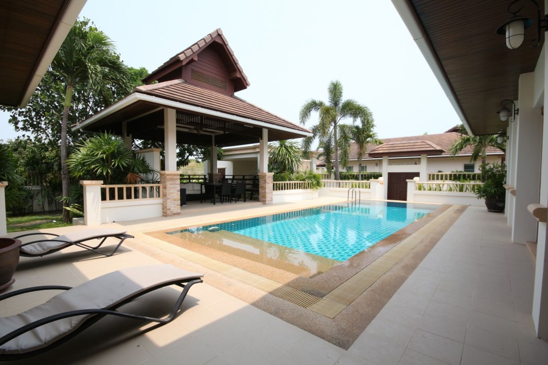 Talo sisään Hua Hin, Prachuap Khiri Khan 10065585