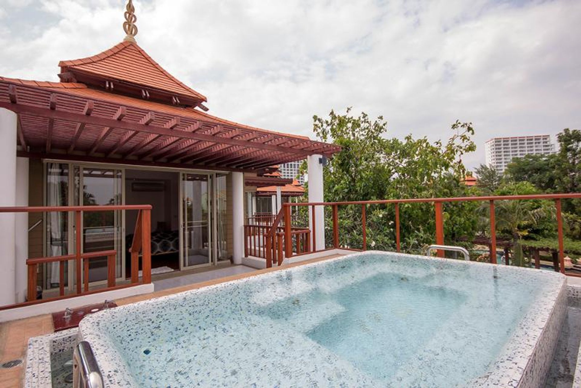 Talo sisään Hua Hin, Prachuap Khiri Khan 10065611