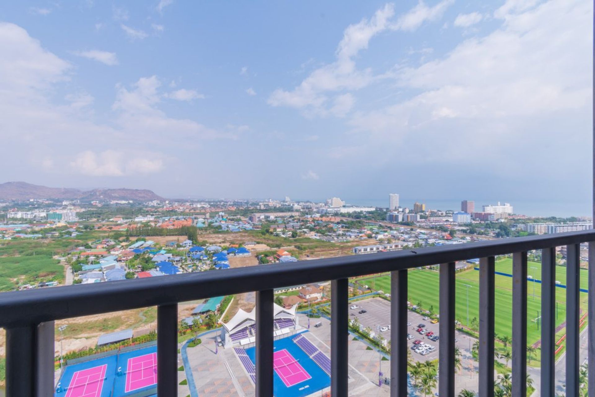 Condominium in Hua Hin, Prachuap Khiri Khan 10065659