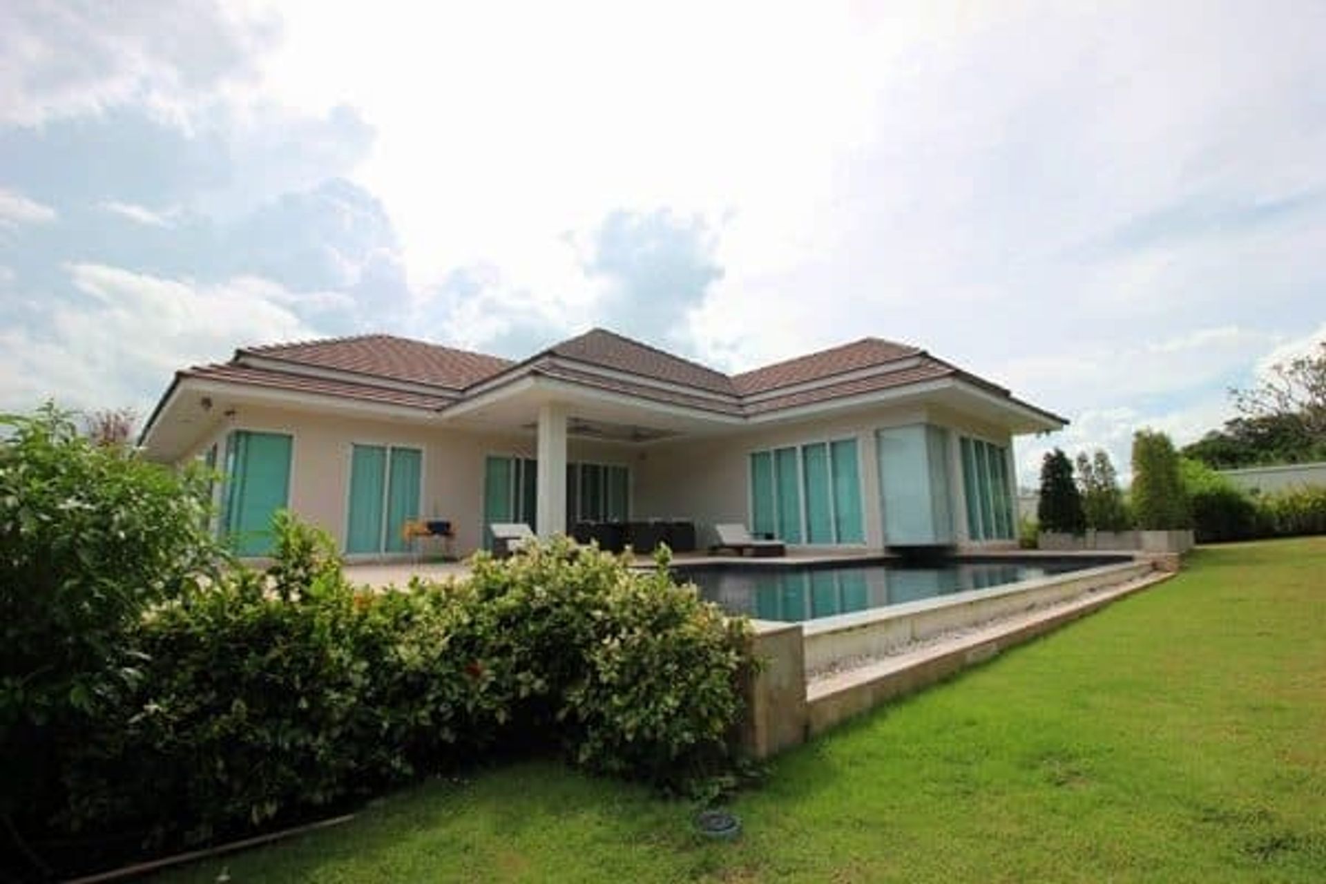 Talo sisään Hua Hin, Prachuap Khiri Khan 10065741