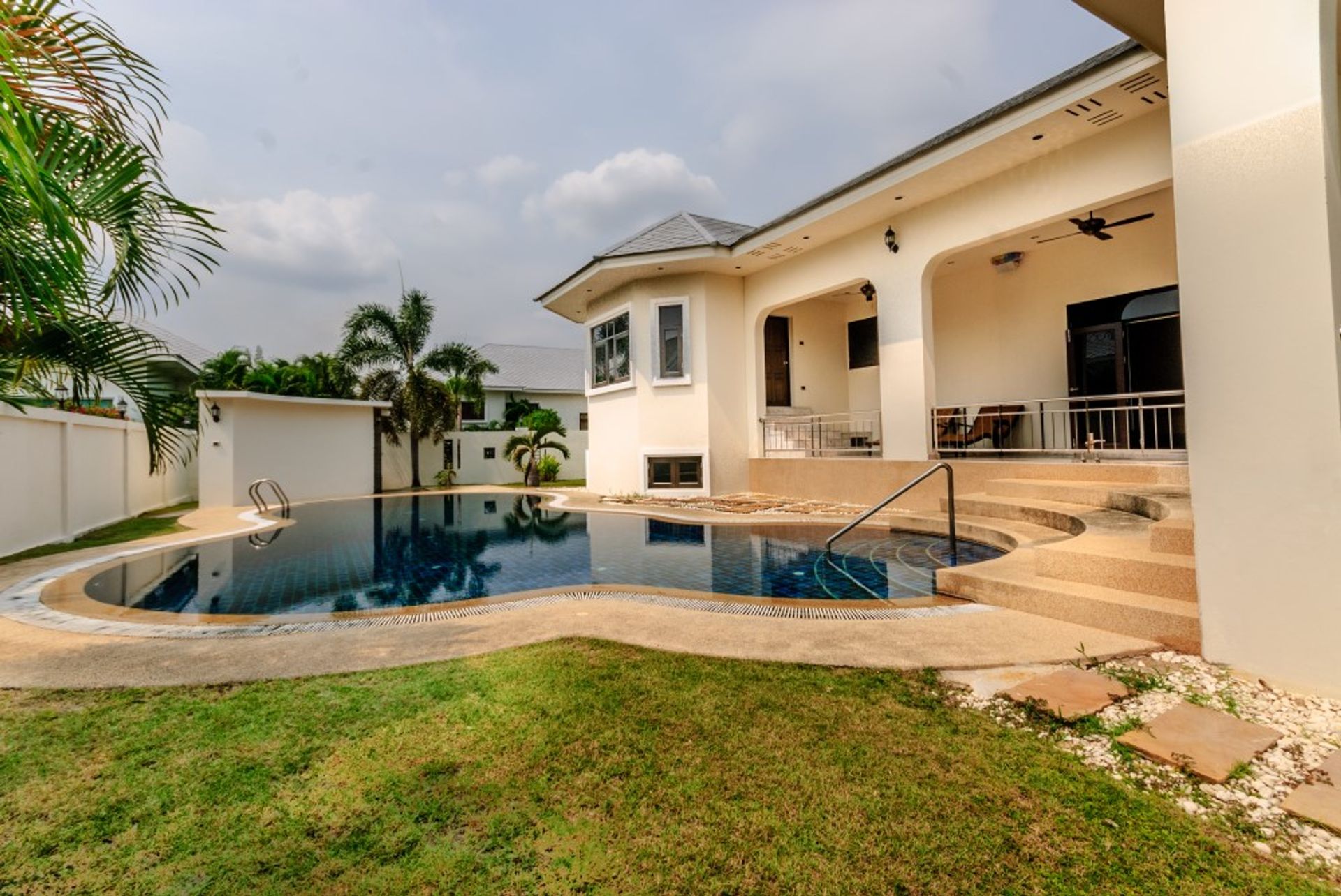 Hus i Hua Hin, Prachuap Khiri Khan 10065941