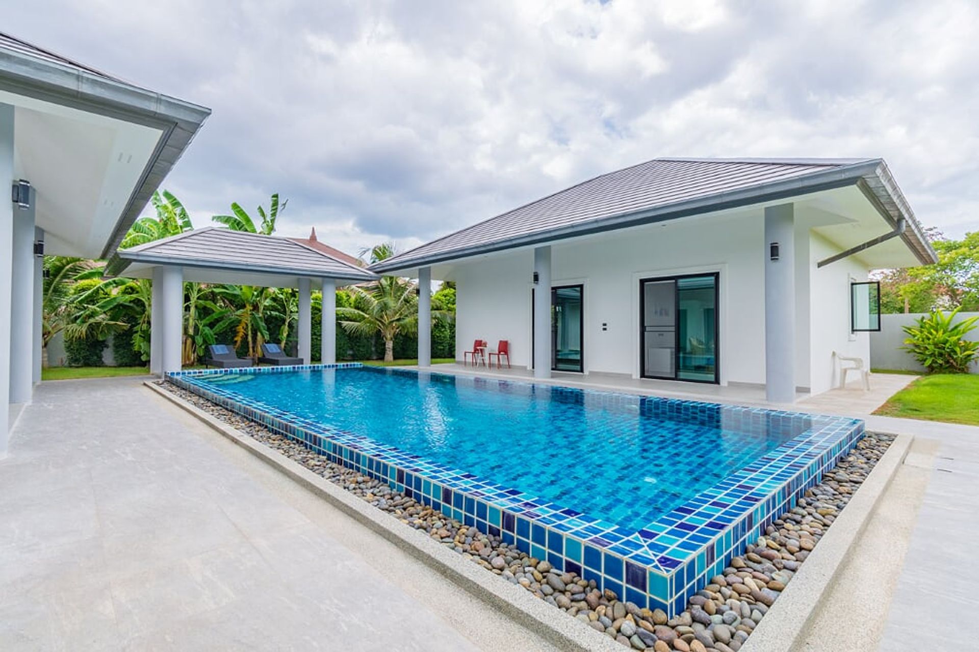 Talo sisään Hua Hin, Prachuap Khiri Khan 10065948