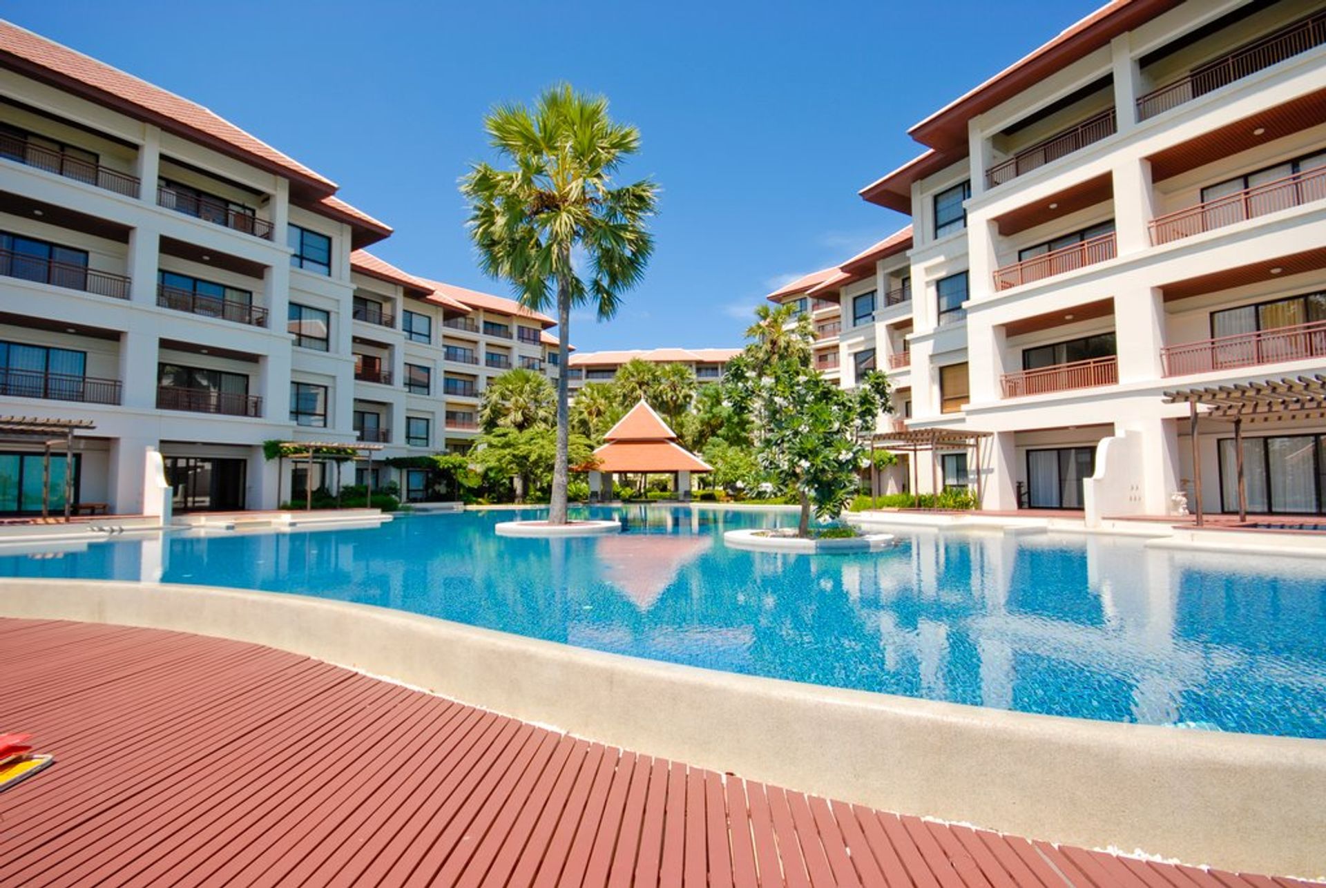 Condominium in Pran Buri, Prachuap Khiri Khan 10066016