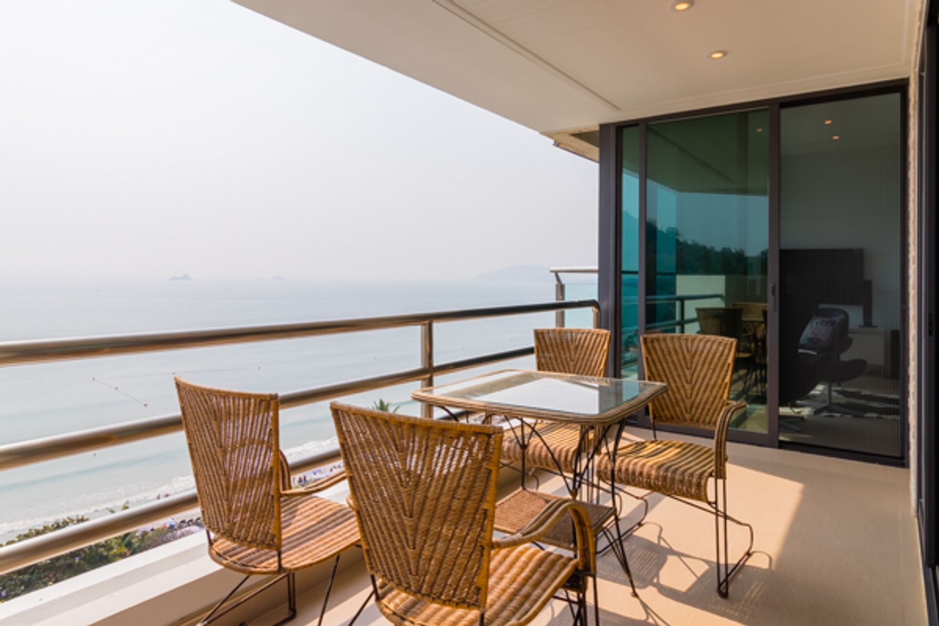 Condominium in Hua Hin, Prachuap Khiri Khan 10066028