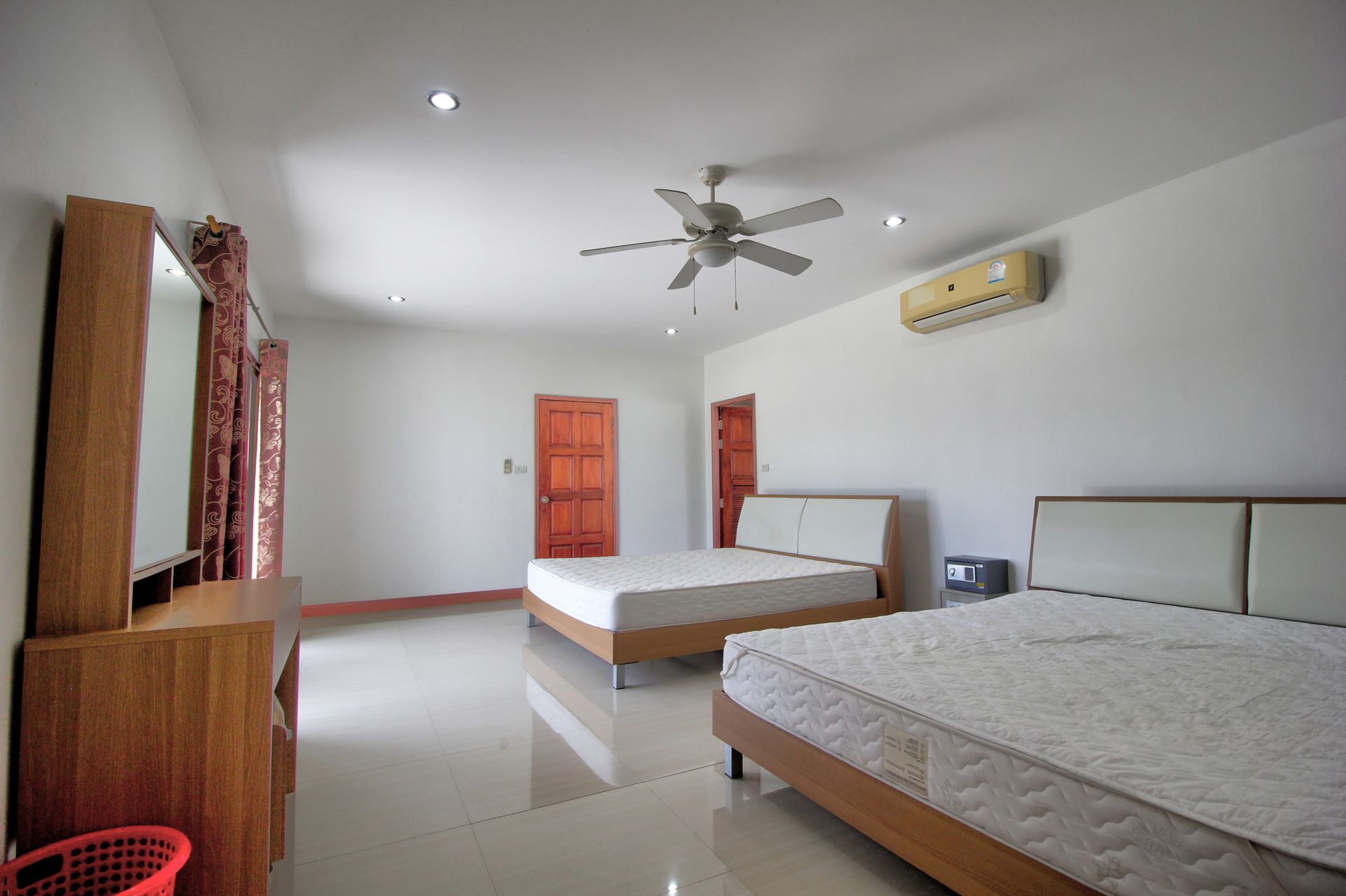 Huis in Hua Hin, Prachuap Khiri Khan 10066032