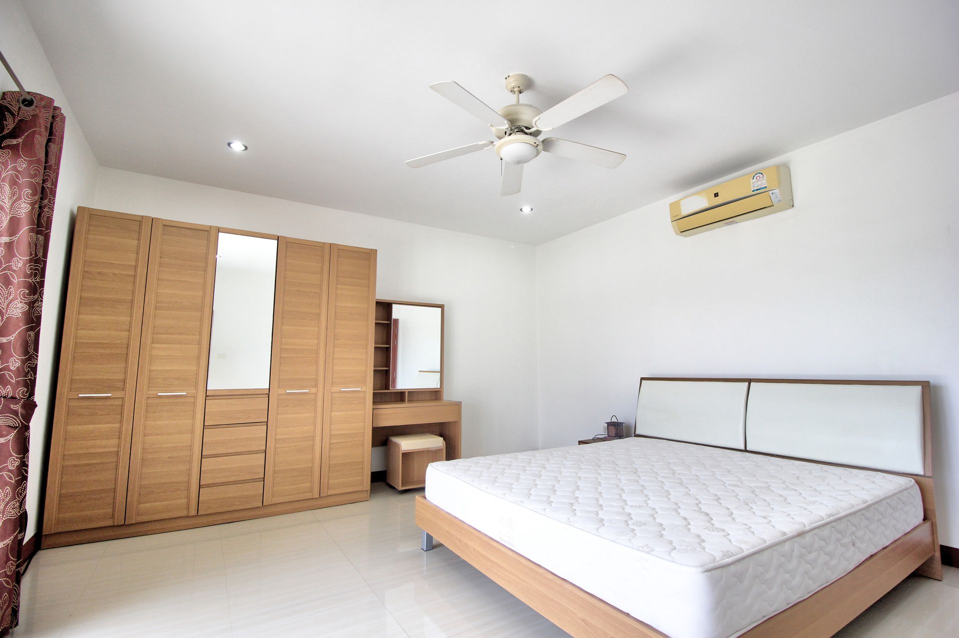 Huis in Hua Hin, Prachuap Khiri Khan 10066032