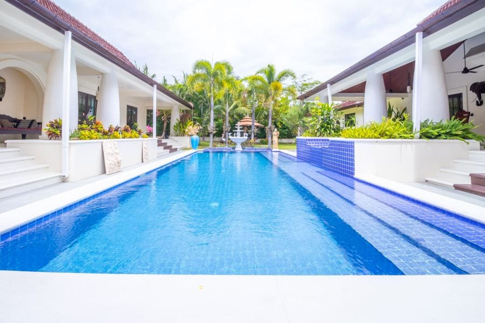 House in Hua Hin, Prachuap Khiri Khan 10066077