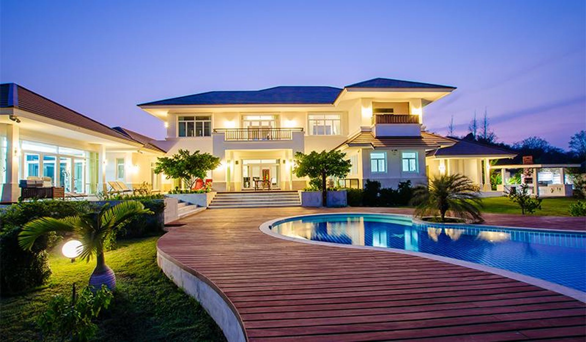 House in Hua Hin, Prachuap Khiri Khan 10066102